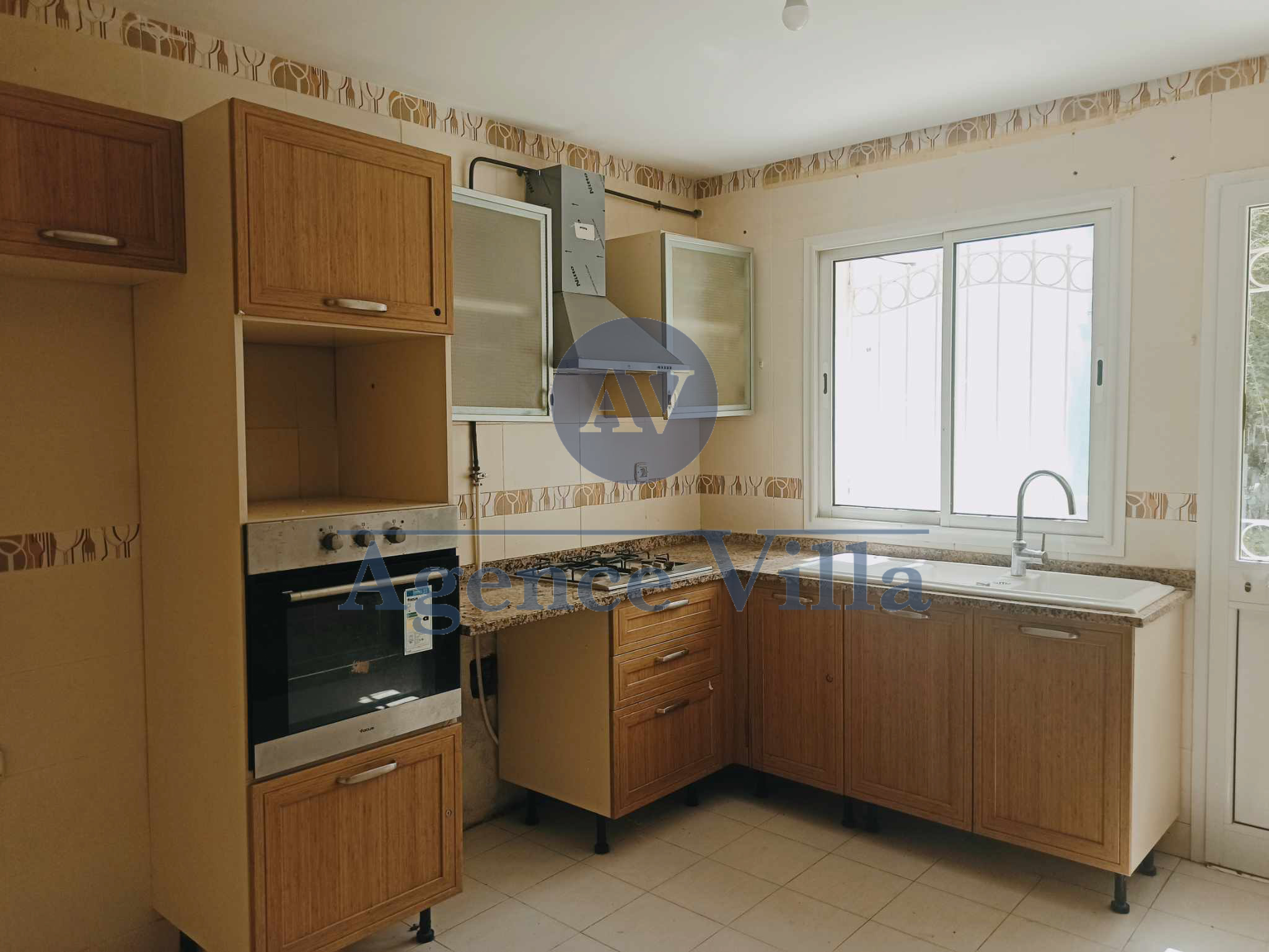 La Soukra La Soukra Location Duplex Un duplex s4  la soukra avec jardin