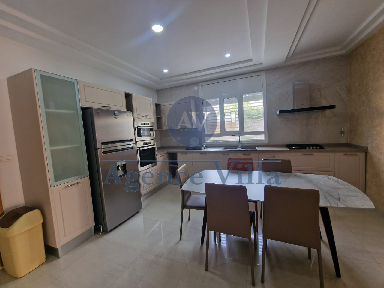 La Marsa Berge Du Lac Bureaux & Commerces Bureau Une villa  usage bureautique s9 neuve au lac1