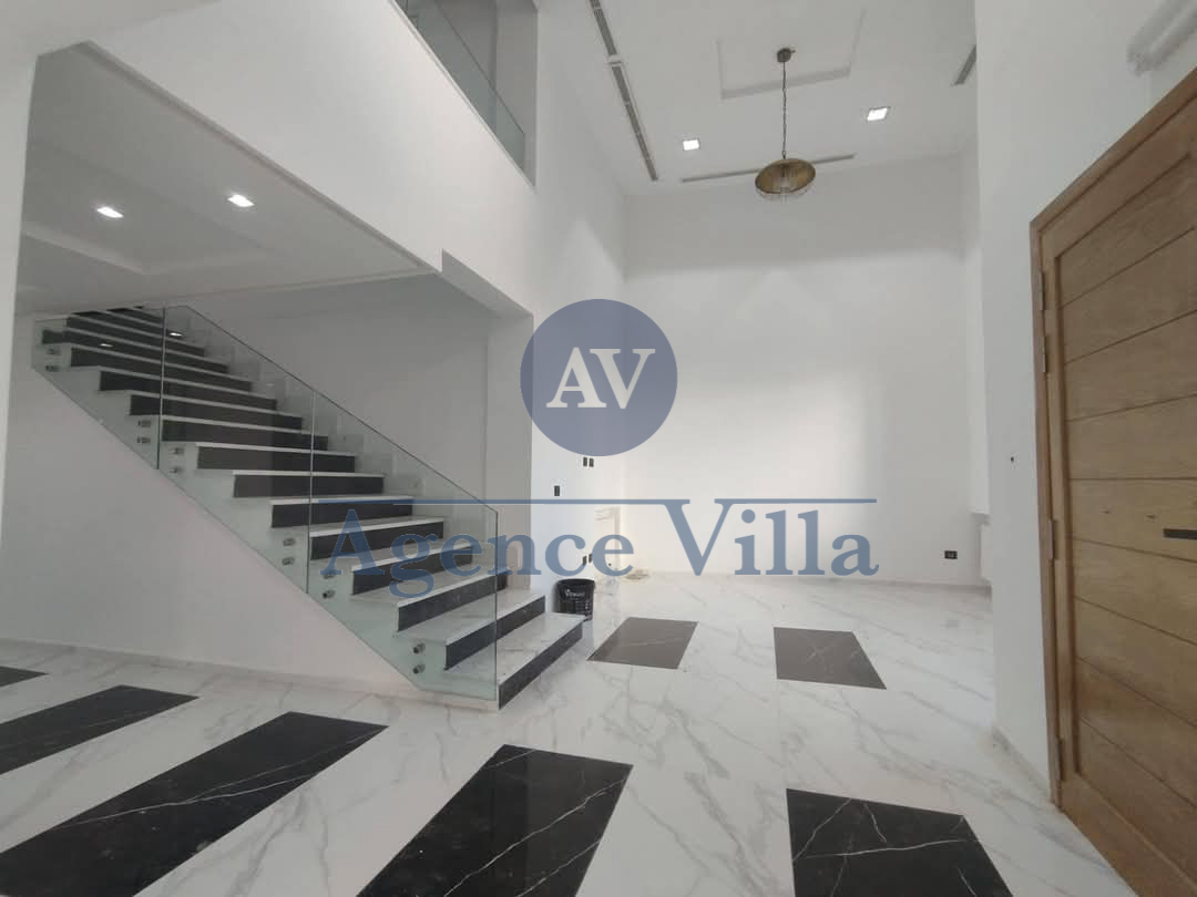 Ain Zaghouan Ain Zaghouan Location Appart. 5 pices+ Un triplex s4 neuf  ain zaghouan