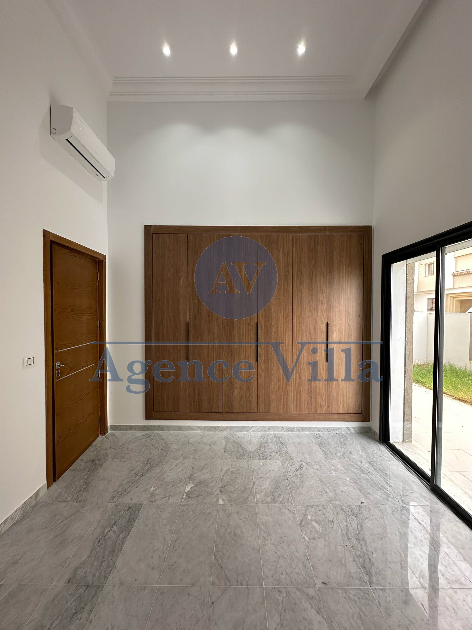 Ain Zaghouan Jardins de Carthage Location Appart. 4 pices Un appartement s3 aux jardins de carthage