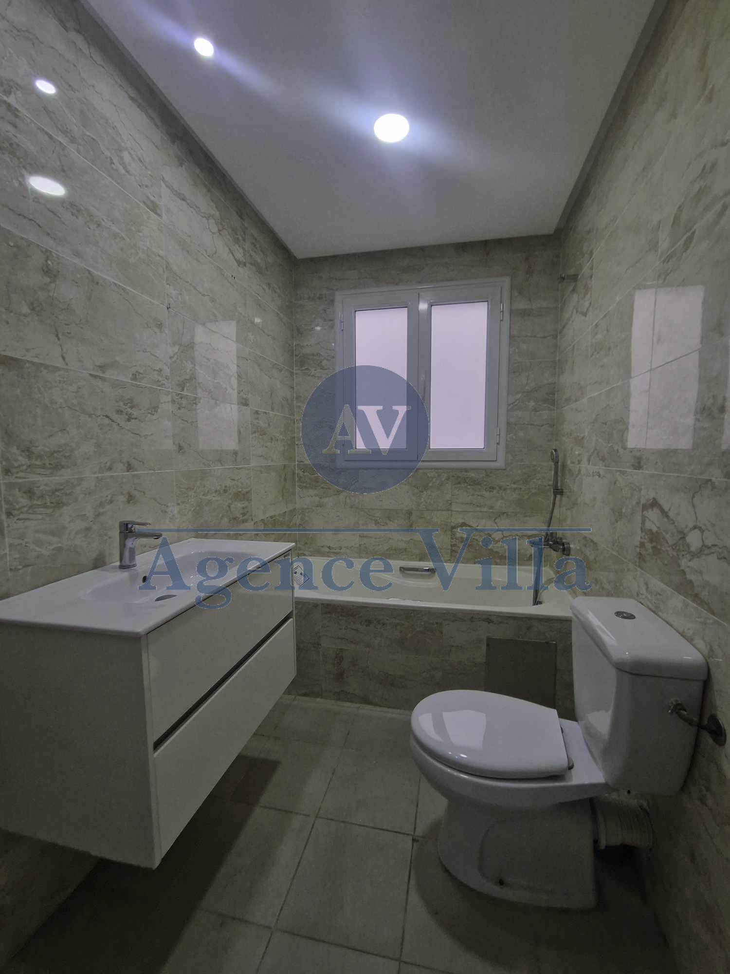 La Marsa Cite Erriadh Location Appart. 4 pices Un appartement  la marsa cit erriadh