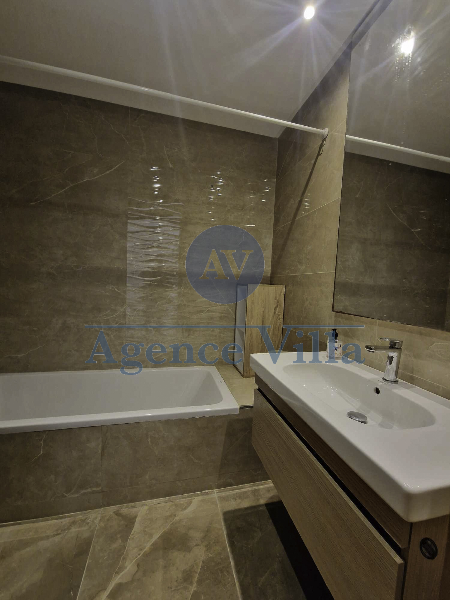 Ain Zaghouan Ain Zaghouan Vente Appart. 2 pices Un appartement s1 avec terrasse  ain zaghouan