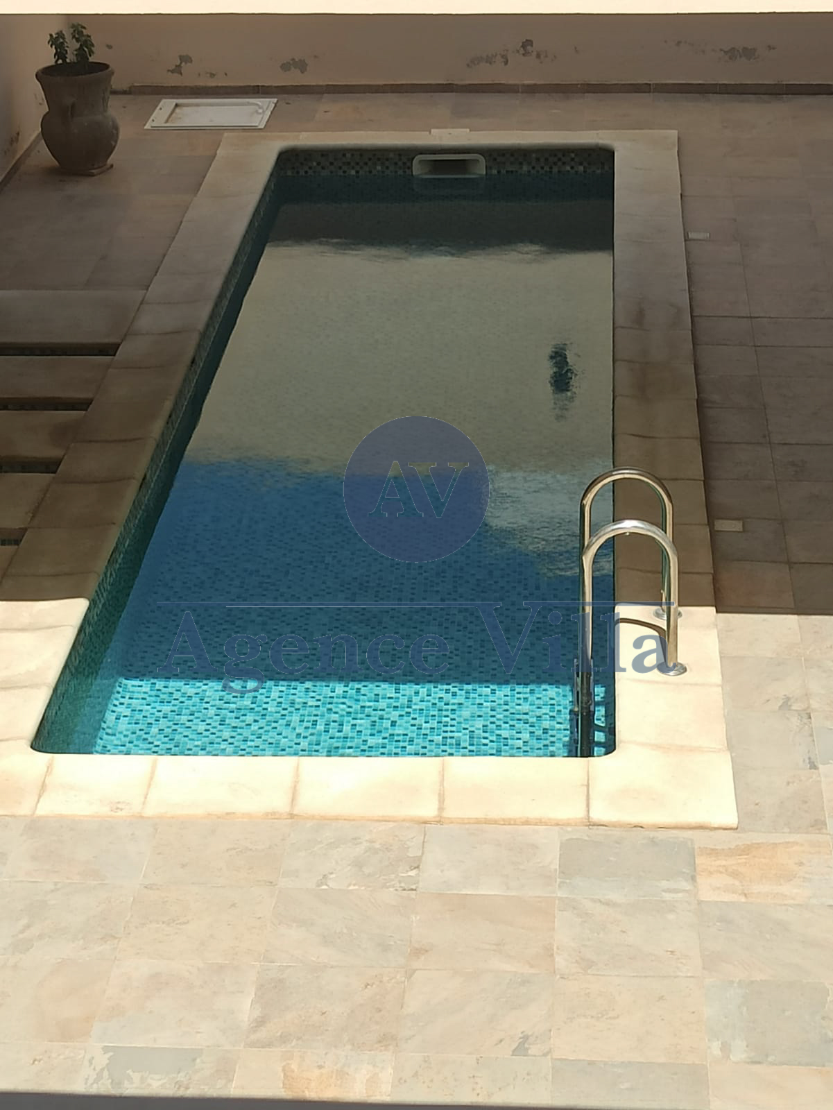 La Soukra La Soukra Location Maisons Une villa s5  la soukra avec piscine et jardin