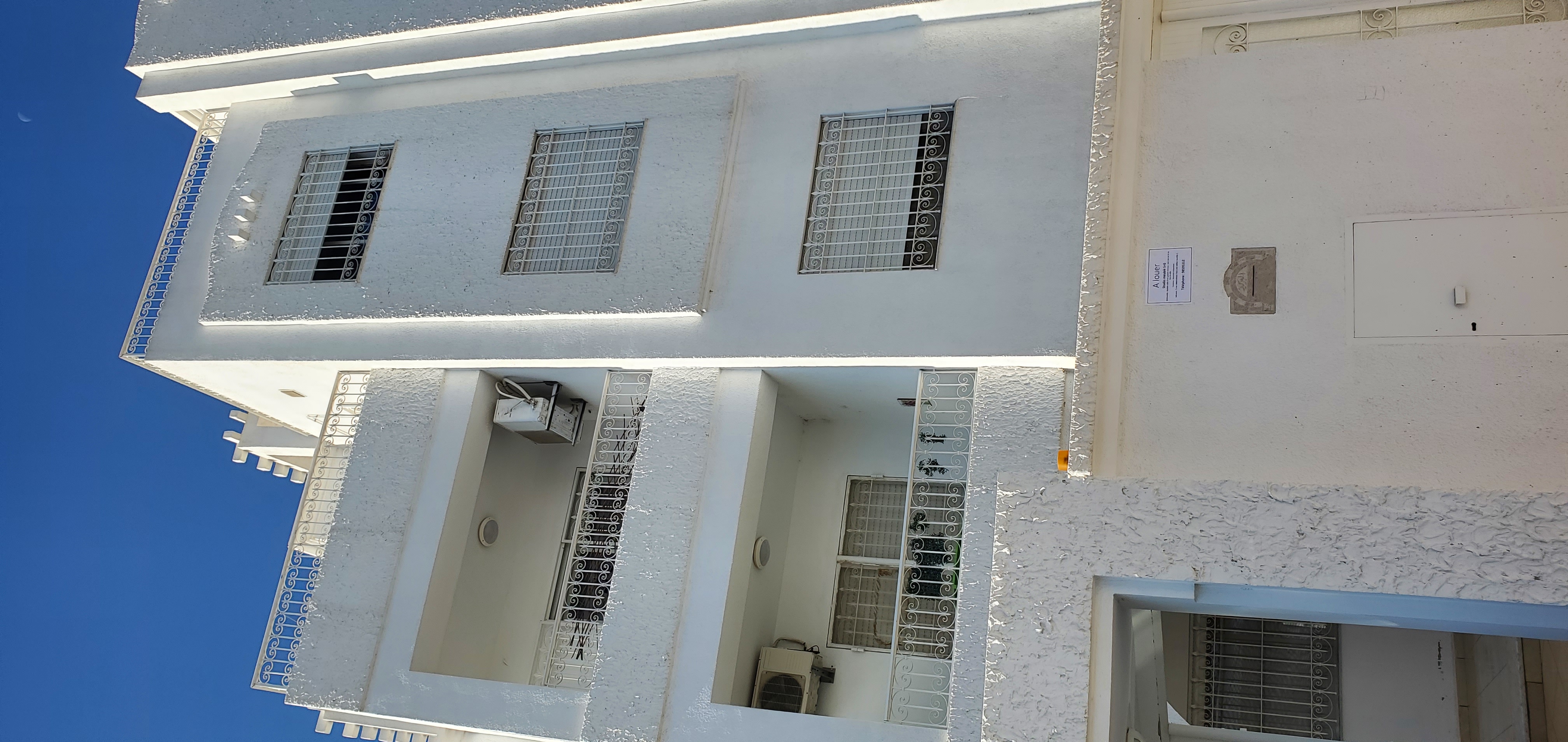 El Ouerdia Cite El Izdihar Location Appart. 1 pice Studio meubl cit el ezdihar ouardia 1