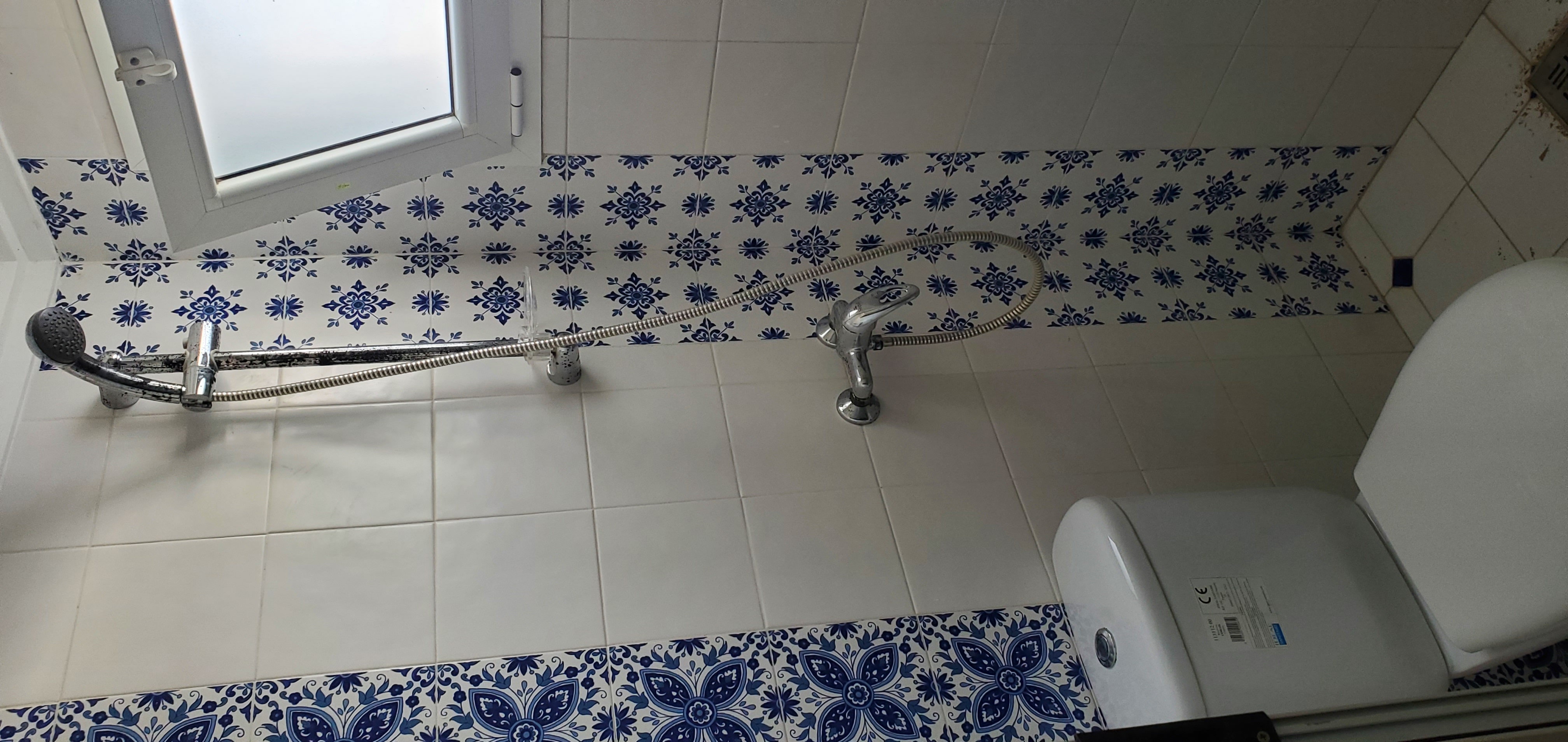 El Ouerdia Cite El Izdihar Location Appart. 1 pice Studio meubl cit el ezdihar ouardia 1
