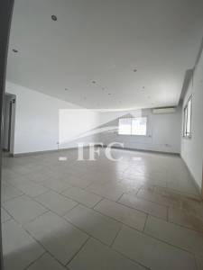 La Soukra Charguia 2 Bureaux & Commerces Bureau Villa  usage de