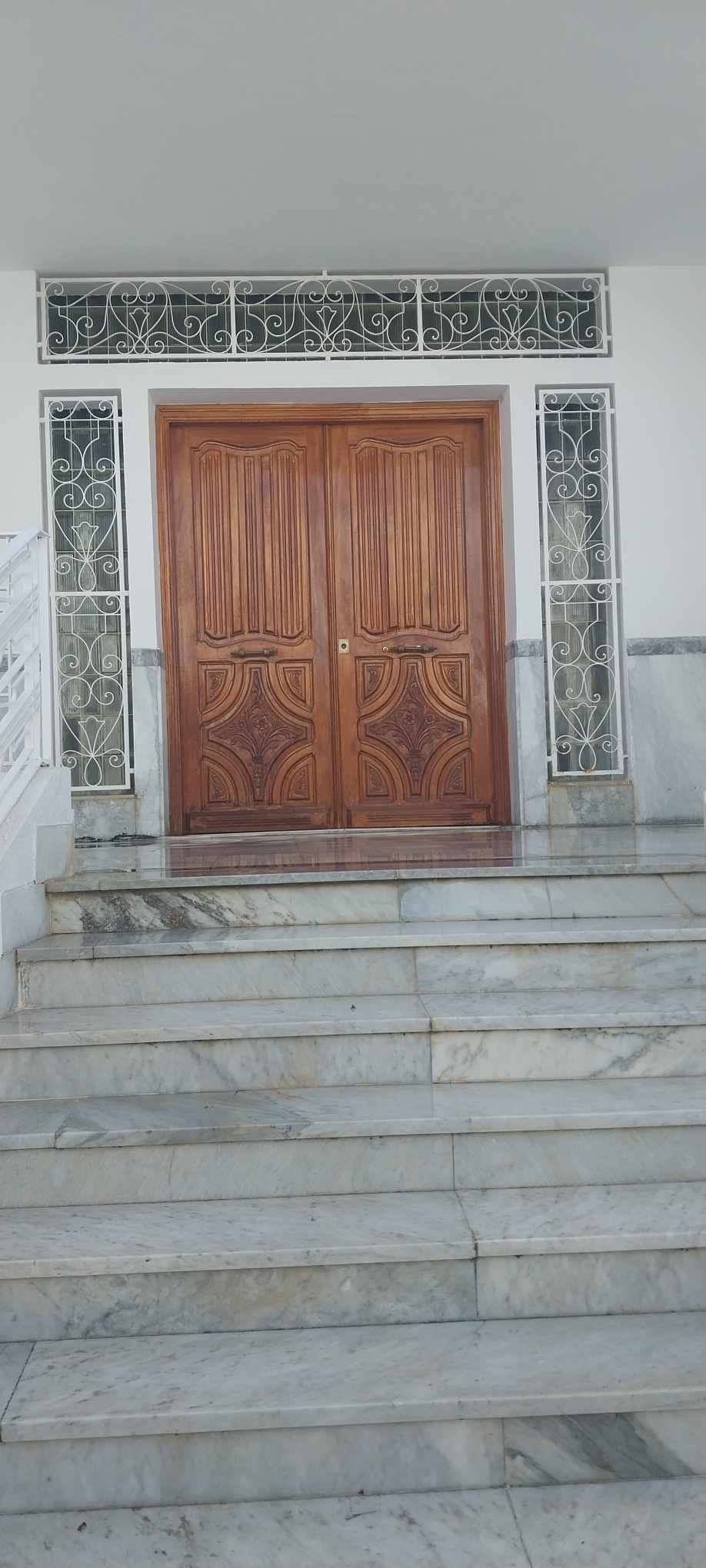 El Omrane El Omrane Location Maisons Grand villa pour projet