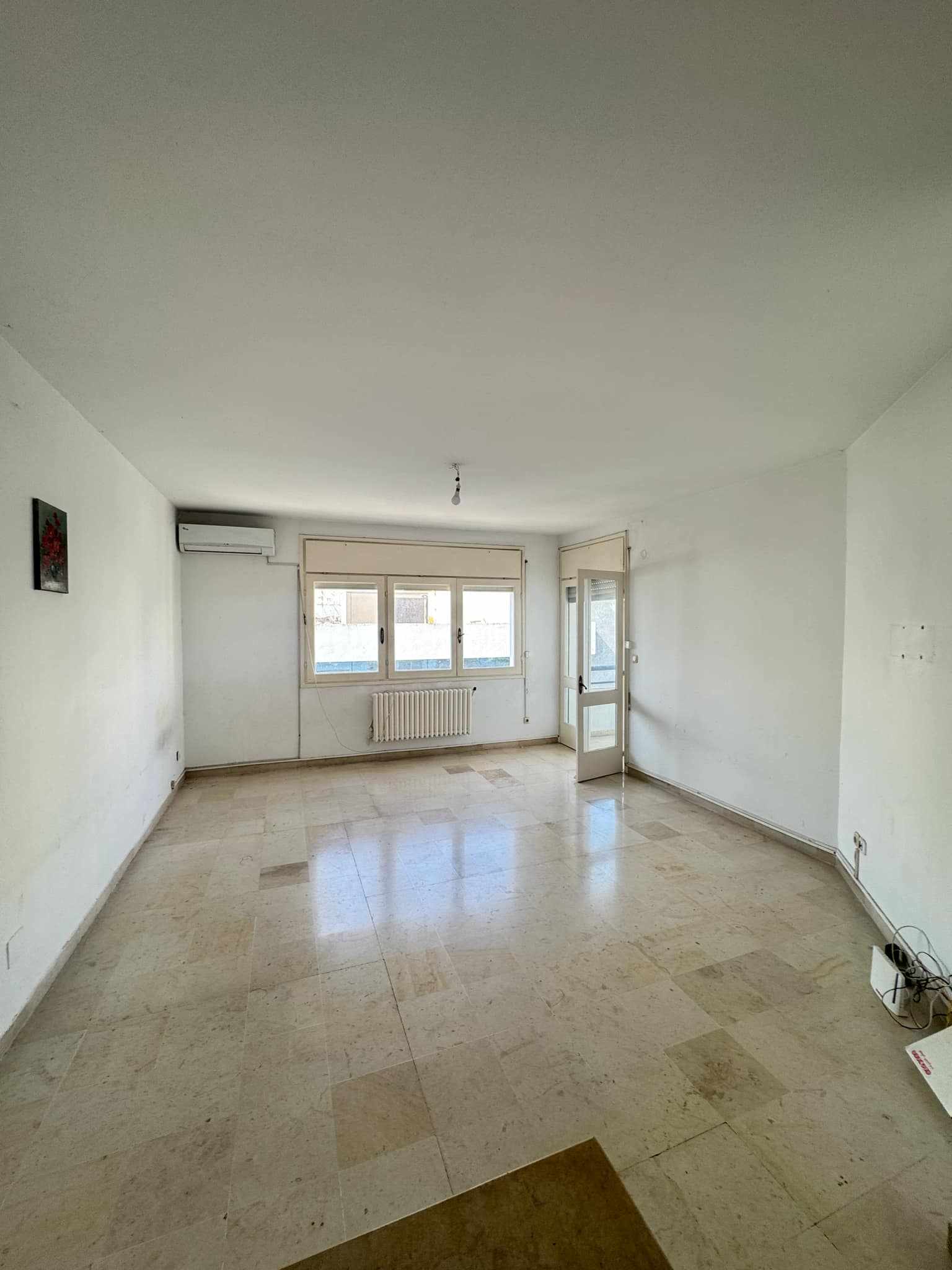 Ain Zaghouan Ain Zaghouan Location Appart. 1 pice S1 avec parking lac 1