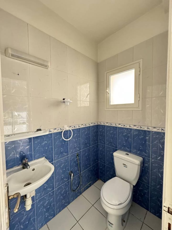 Ain Zaghouan Ain Zaghouan Vente Appart. 3 pices S3 avec parking a laouina cite les palmeraies