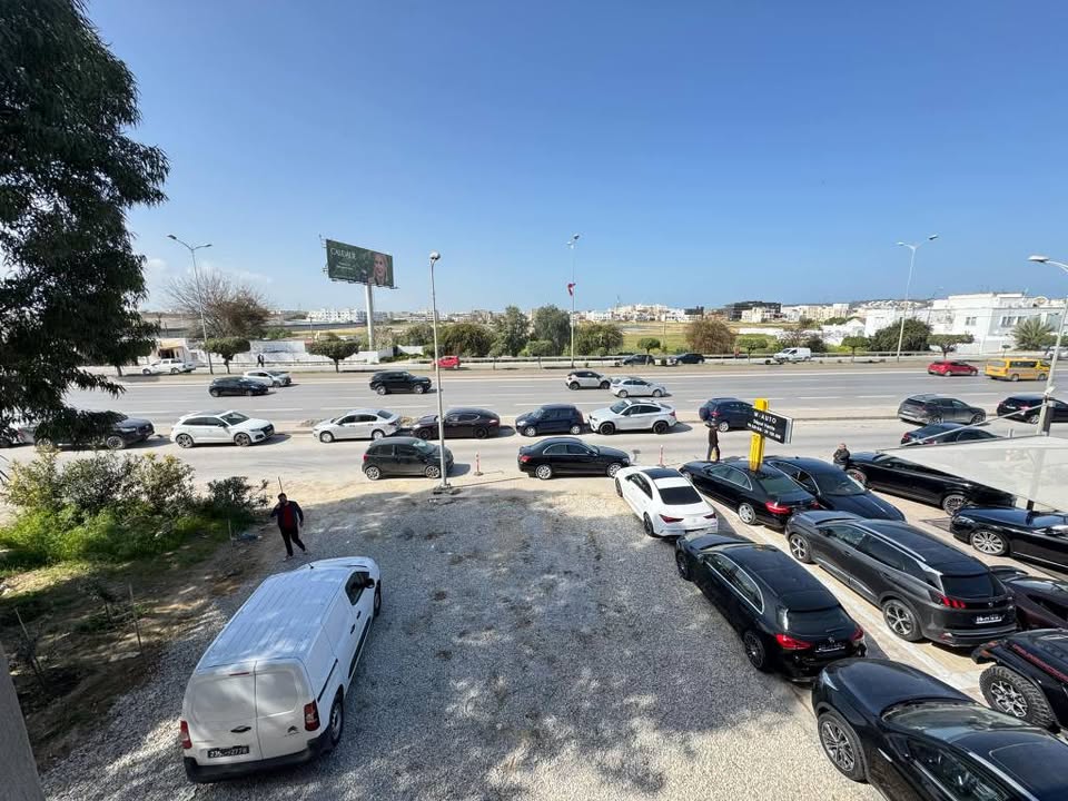 Ain Zaghouan Ain Zaghouan Location Autre Local commercial a la marsa