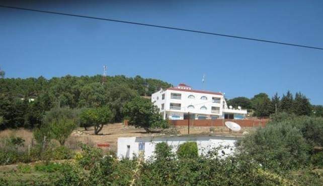 Tabarka Ain Essobh Vente Duplex Maison duplex avec fond de commerce