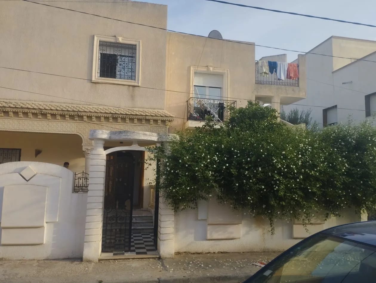 Mannouba La Mannouba Vente Maisons Villa de bon standing  sur deux niv indpendant