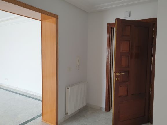 La Soukra La Soukra Location Appart. 3 pices Appartement s2 soukra park