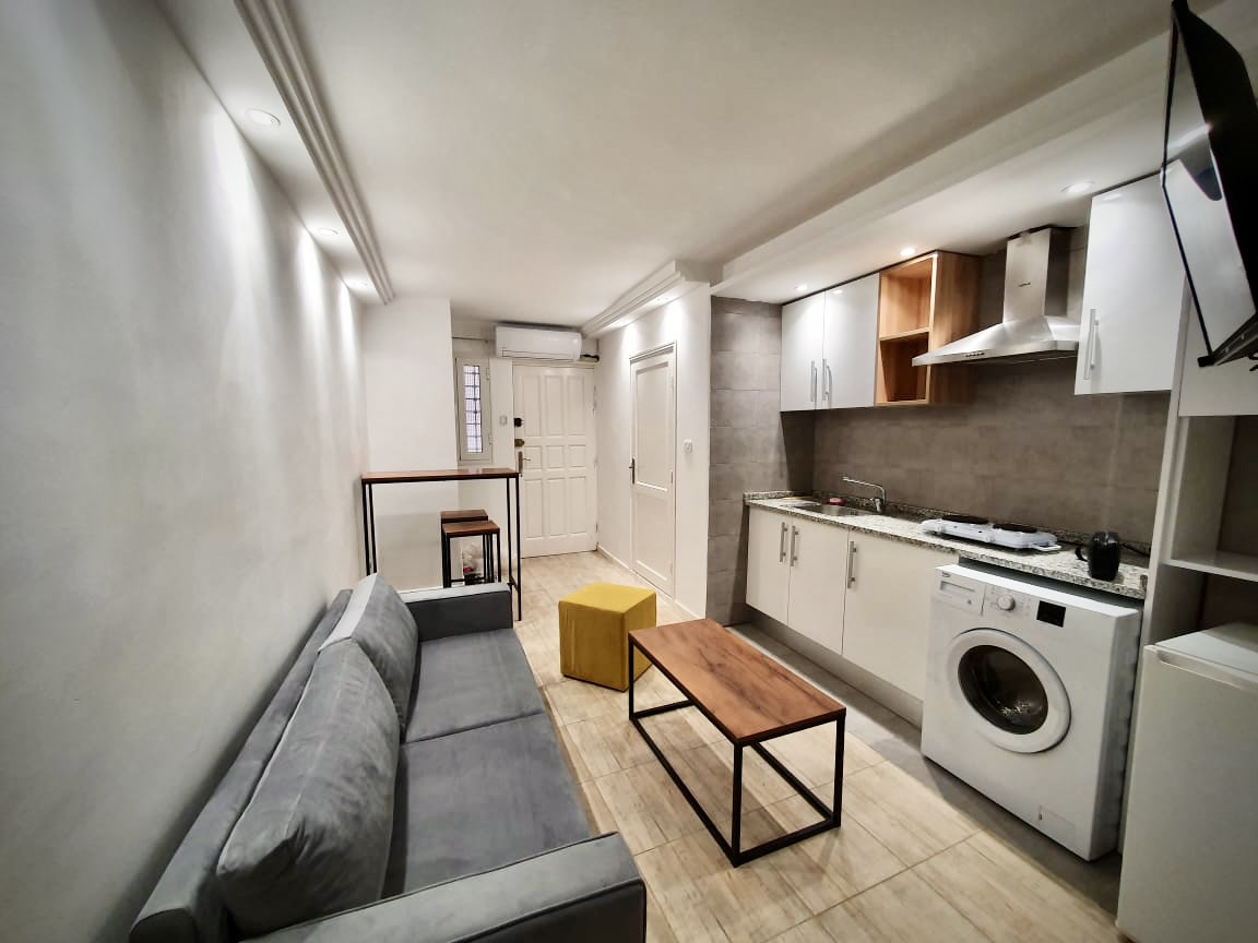 Ariana Ville Residence Ennour ( Naser 1) Location Appart. 1 pice Joli studio ennasr 1