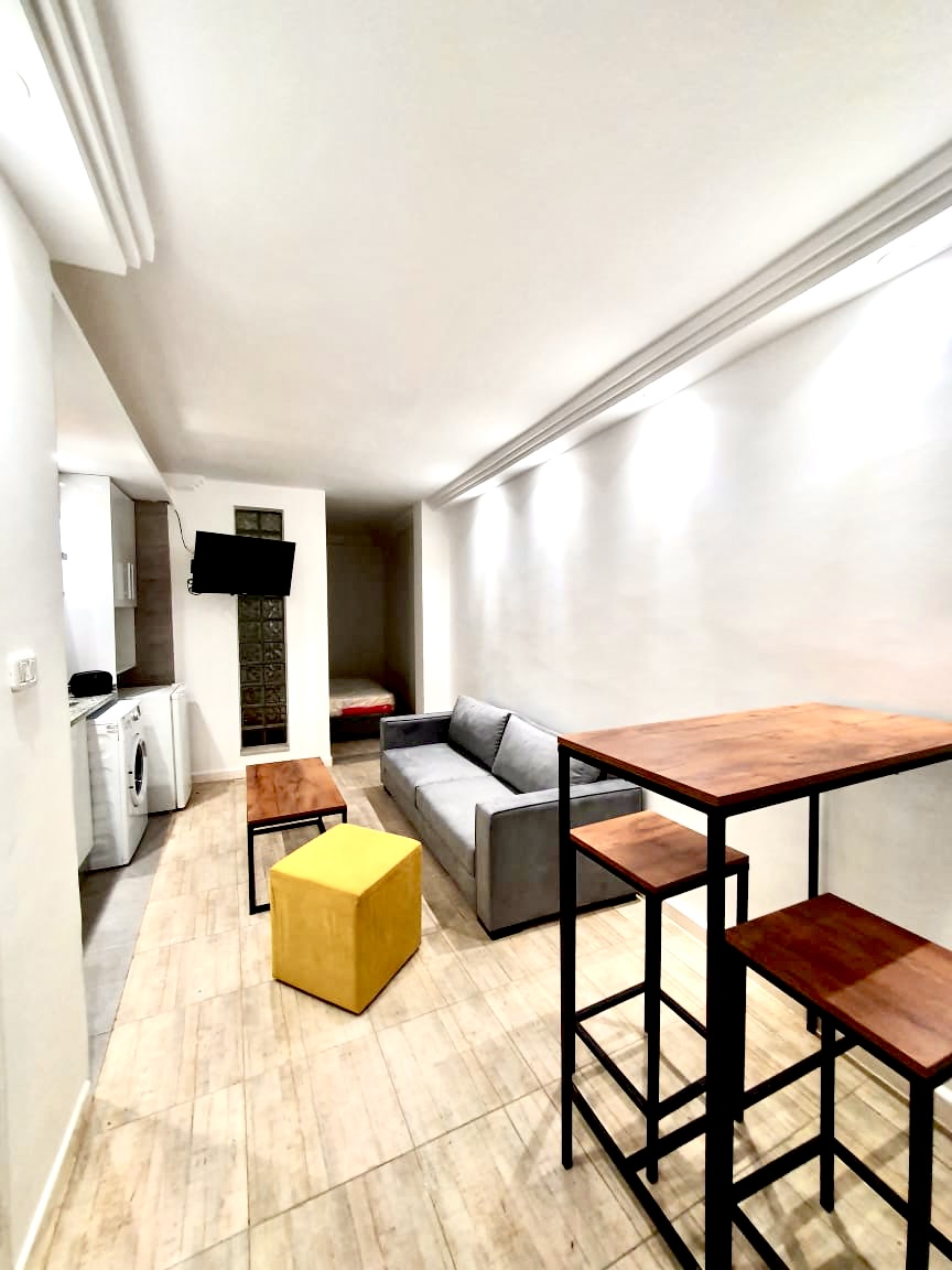 Ariana Ville Residence Ennour ( Naser 1) Location Appart. 1 pice Joli studio ennasr 1