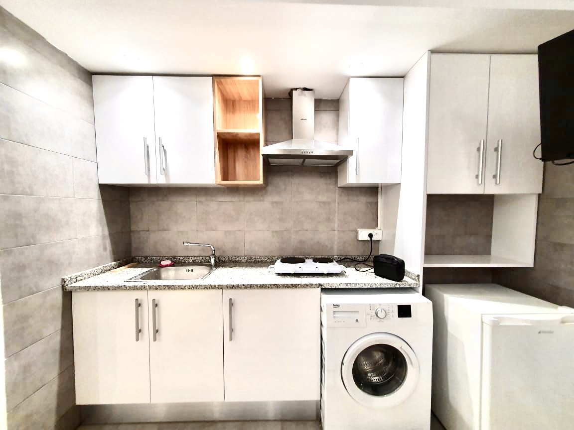 Ariana Ville Residence Ennour ( Naser 1) Location Appart. 1 pice Joli studio ennasr 1