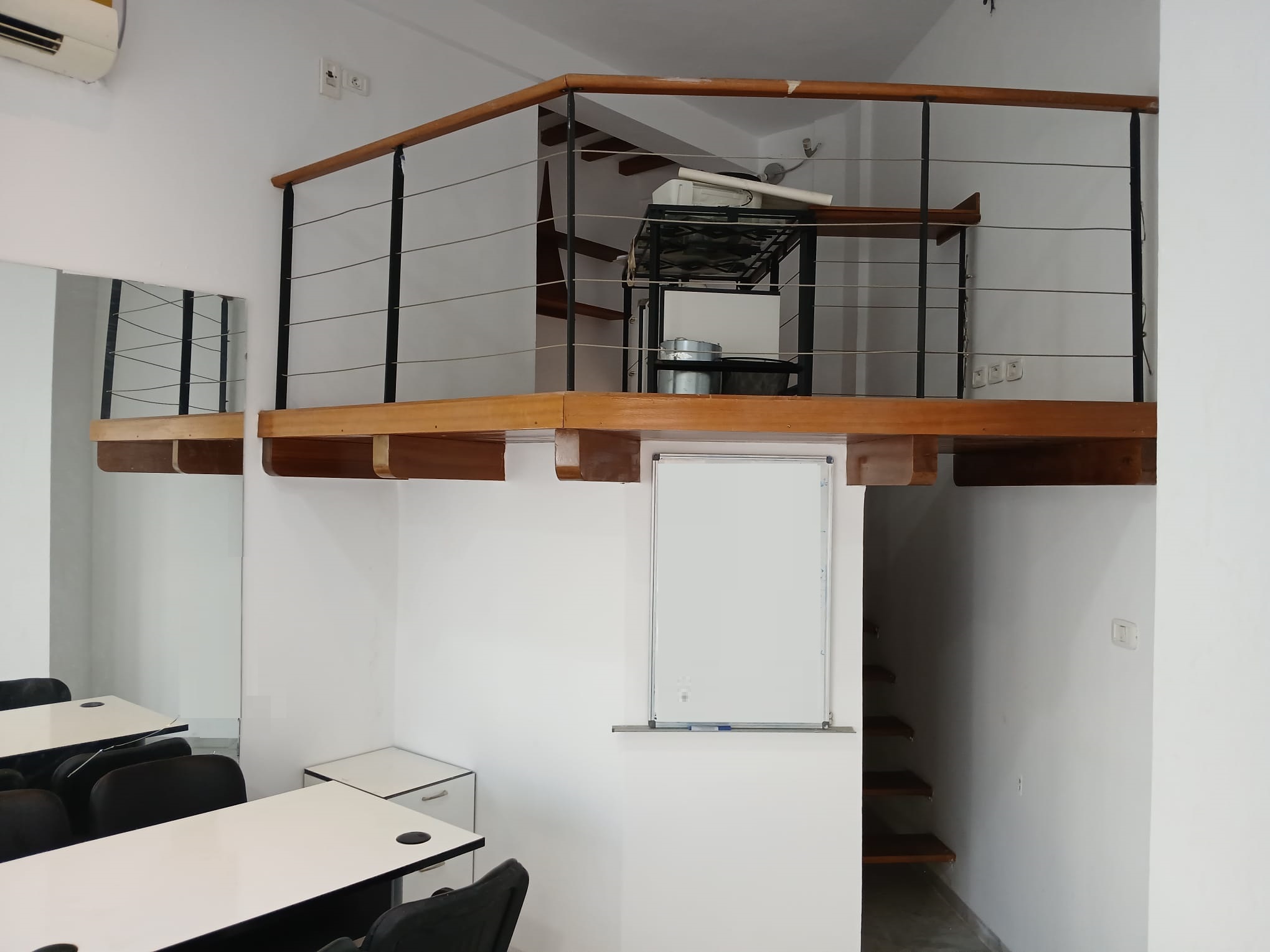 La Marsa Berge Du Lac Bureaux & Commerces Grance libre Local commercial bureau prs htel movenpick lac