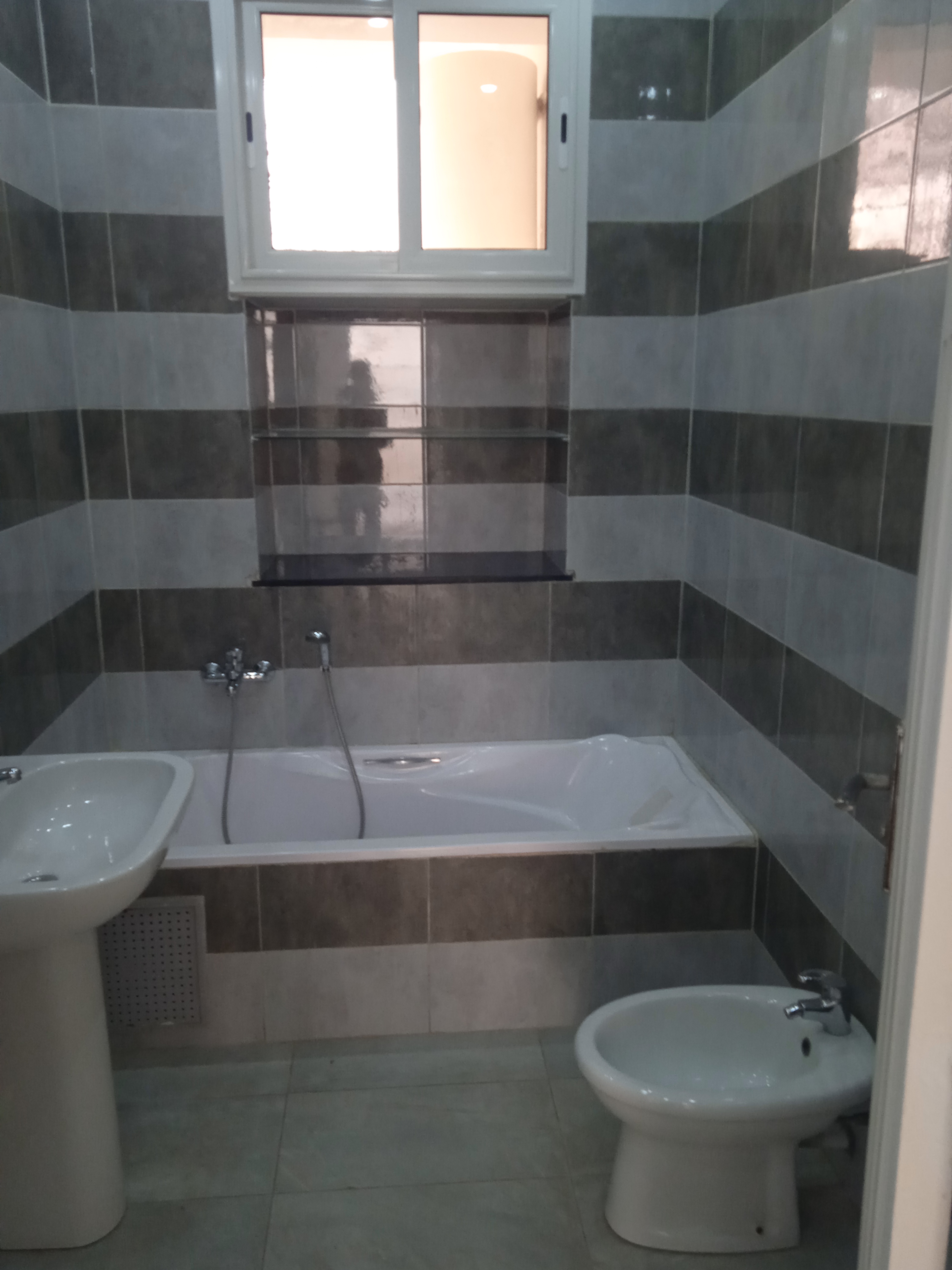 Bizerte Nord Bizerte Vente Appart. 4 pices Magnifique appartement bizerte