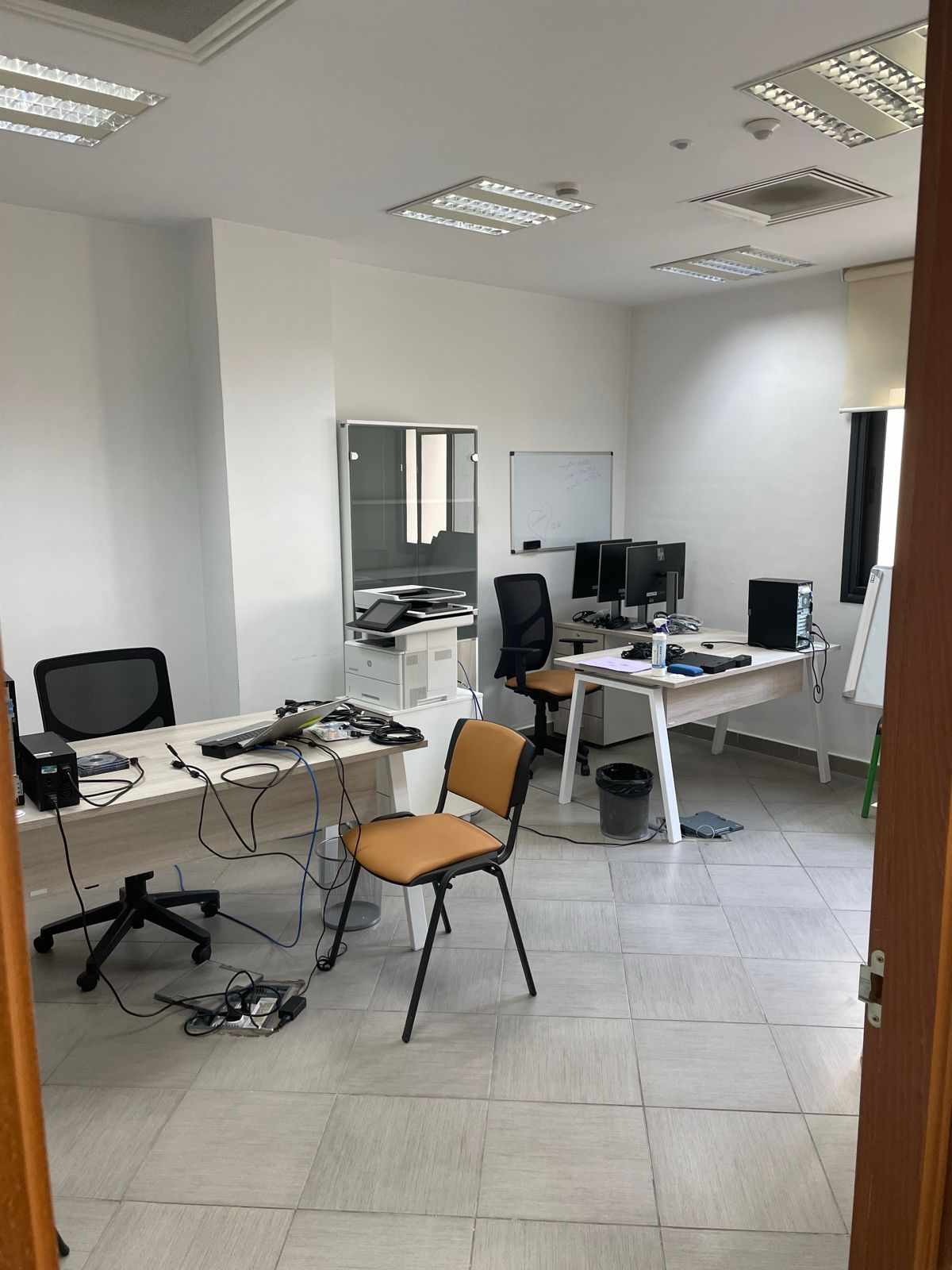 La Marsa Berge Du Lac Bureaux & Commerces Bureau Bureau en 342m2 au lac 2