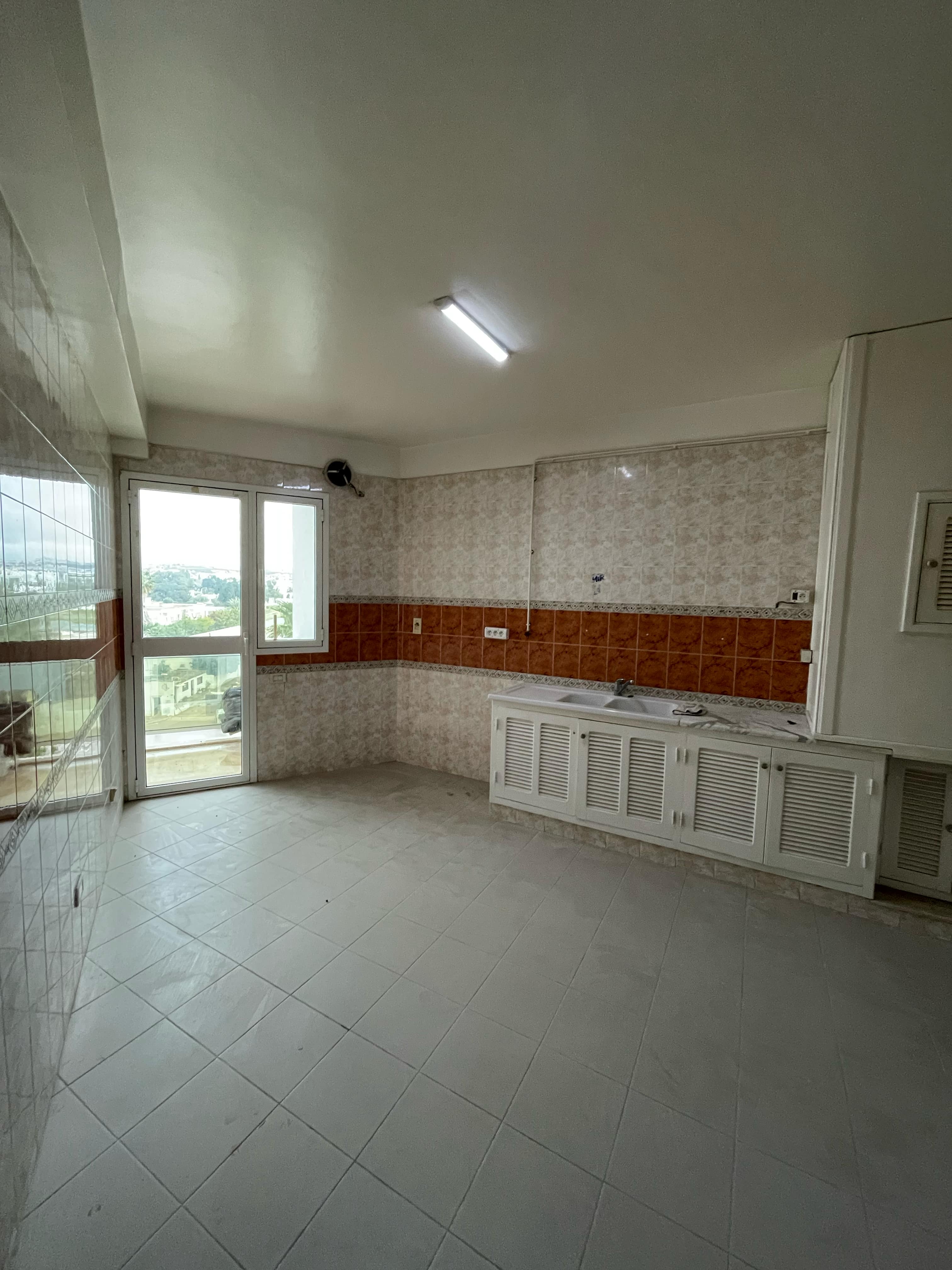 Cite El Khadra Cite Jardins Bureaux & Commerces Bureau Bureau en 4 pices   alain savary