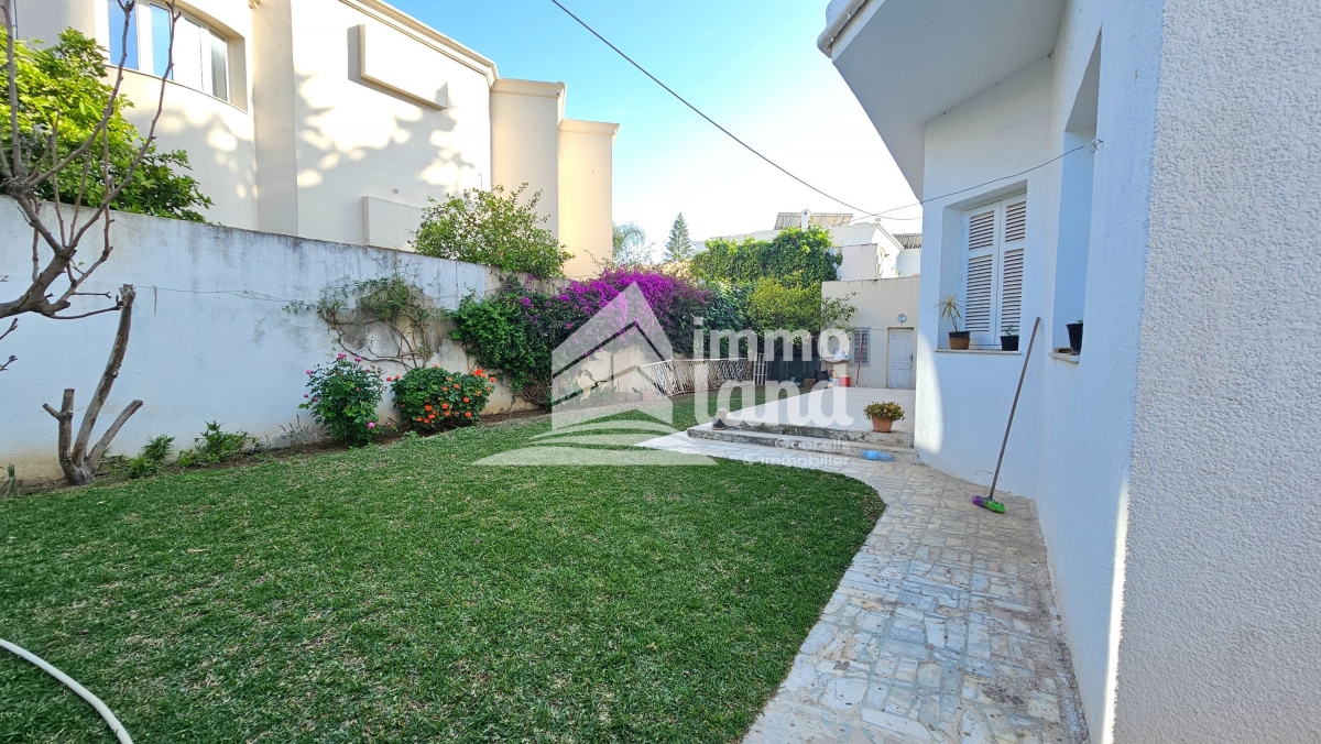 La Soukra Chotrana 1 Location Appart. 2 pices Studio s1 avec jardin  la soukra