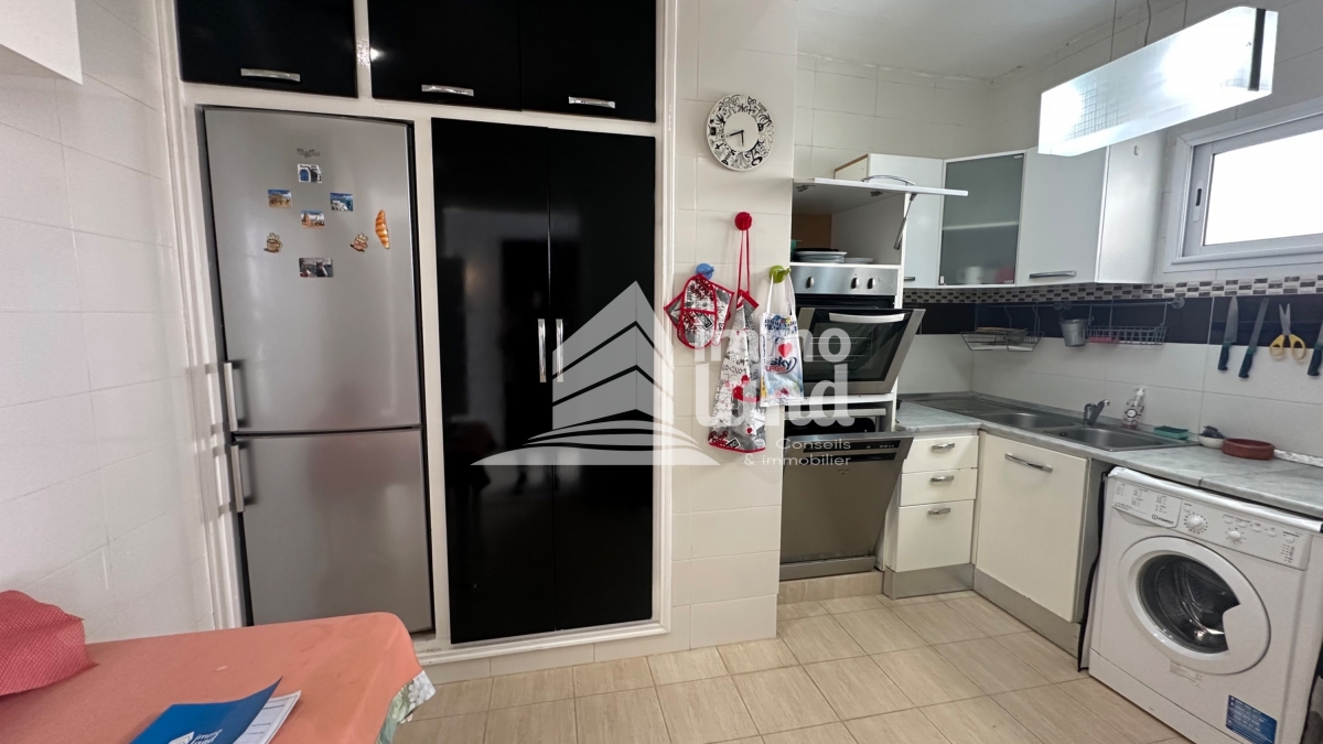 La Marsa Cite El Hana Location Appart. 4 pices Etage de villa s3  cit hana