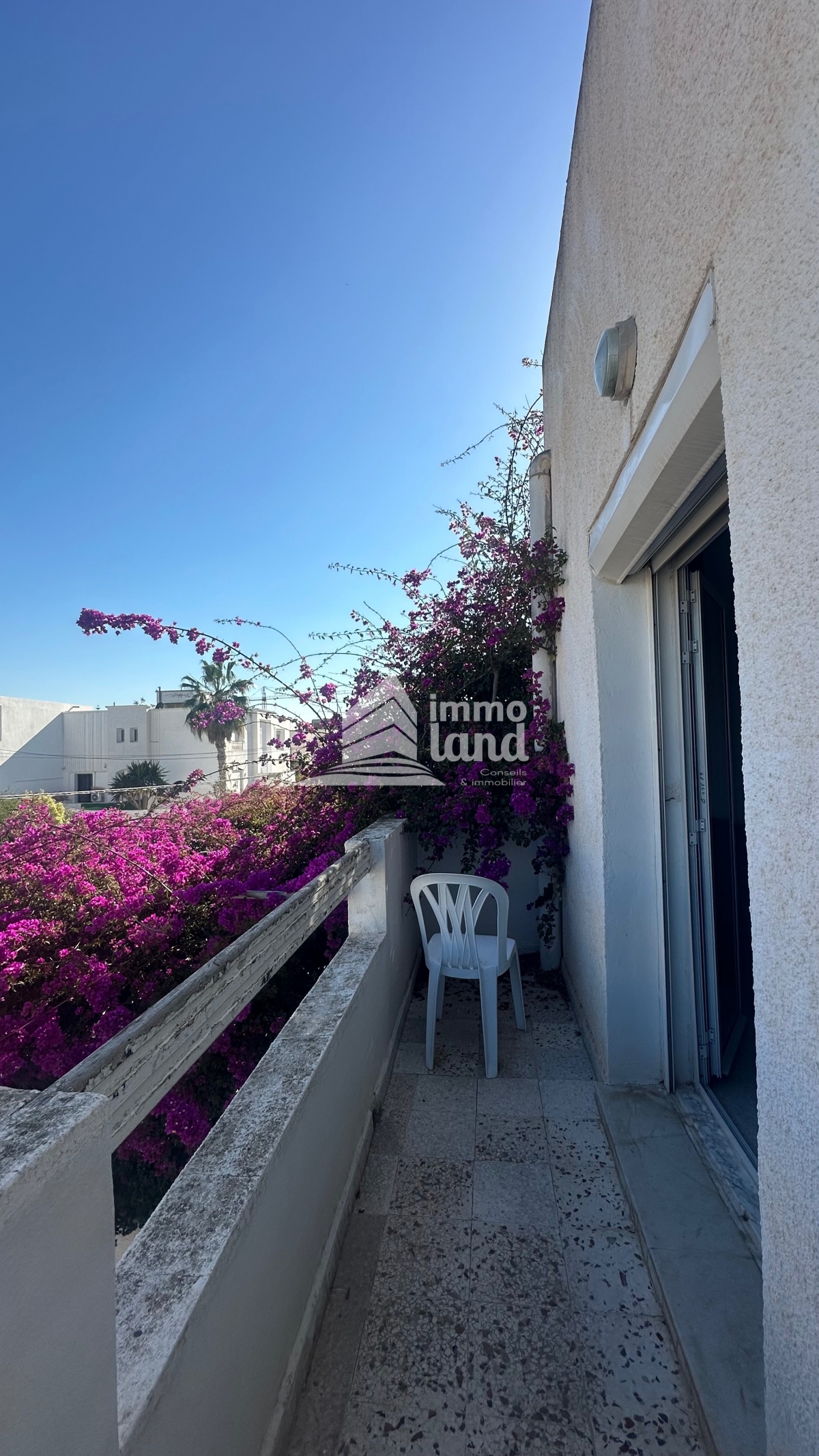 La Marsa Cite El Hana Location Appart. 4 pices Etage de villa s3  cit hana