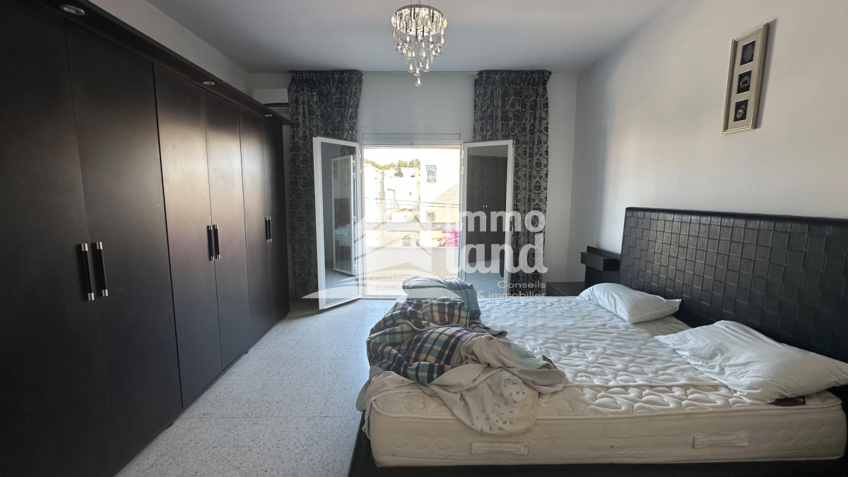 La Marsa Cite El Hana Location Appart. 4 pices Etage de villa s3  cit hana