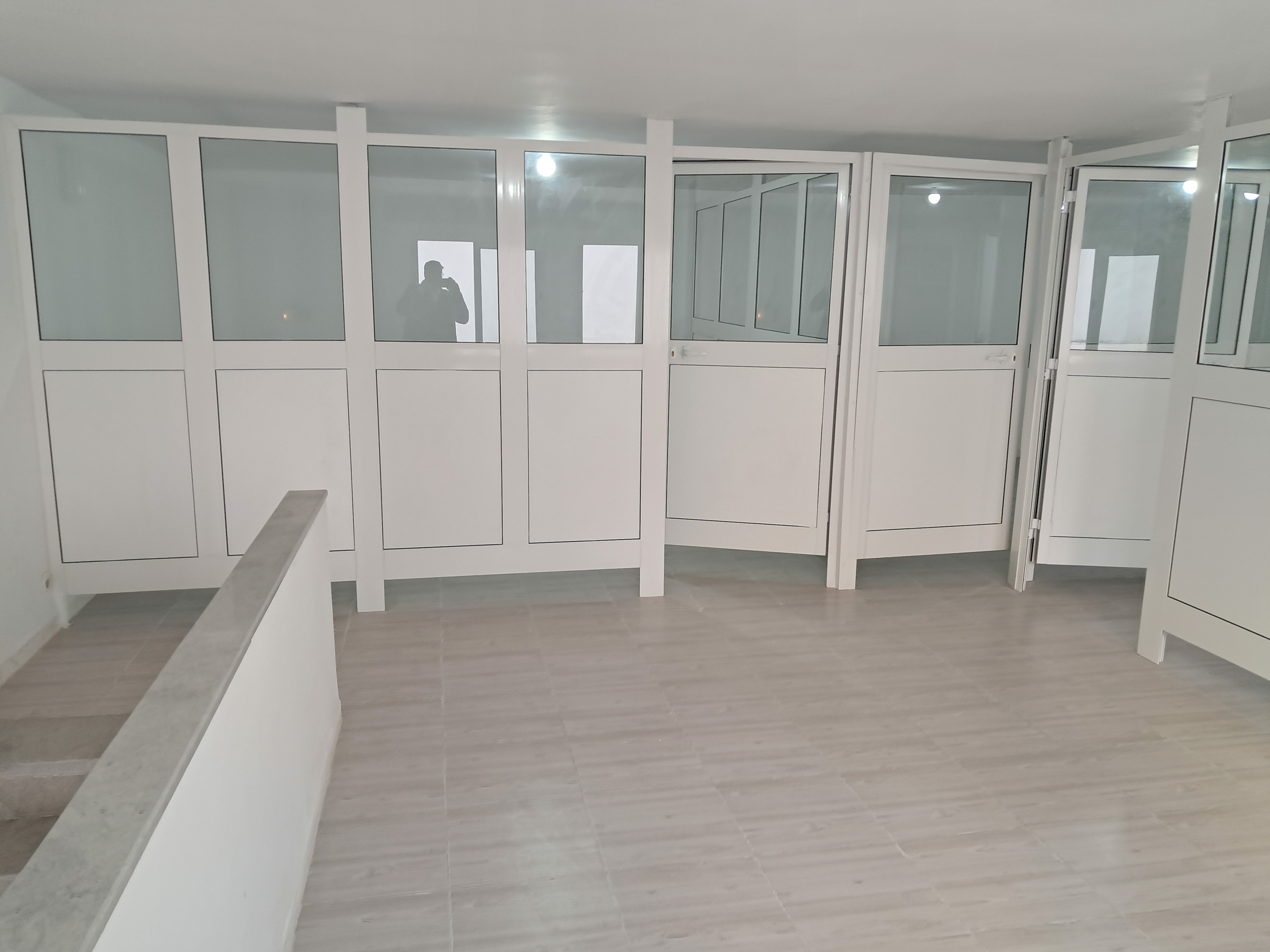 Cite El Khadra Zone urbaine nord Location Appart. 4 pices Appartement  usage bureau  au centre urbain nord