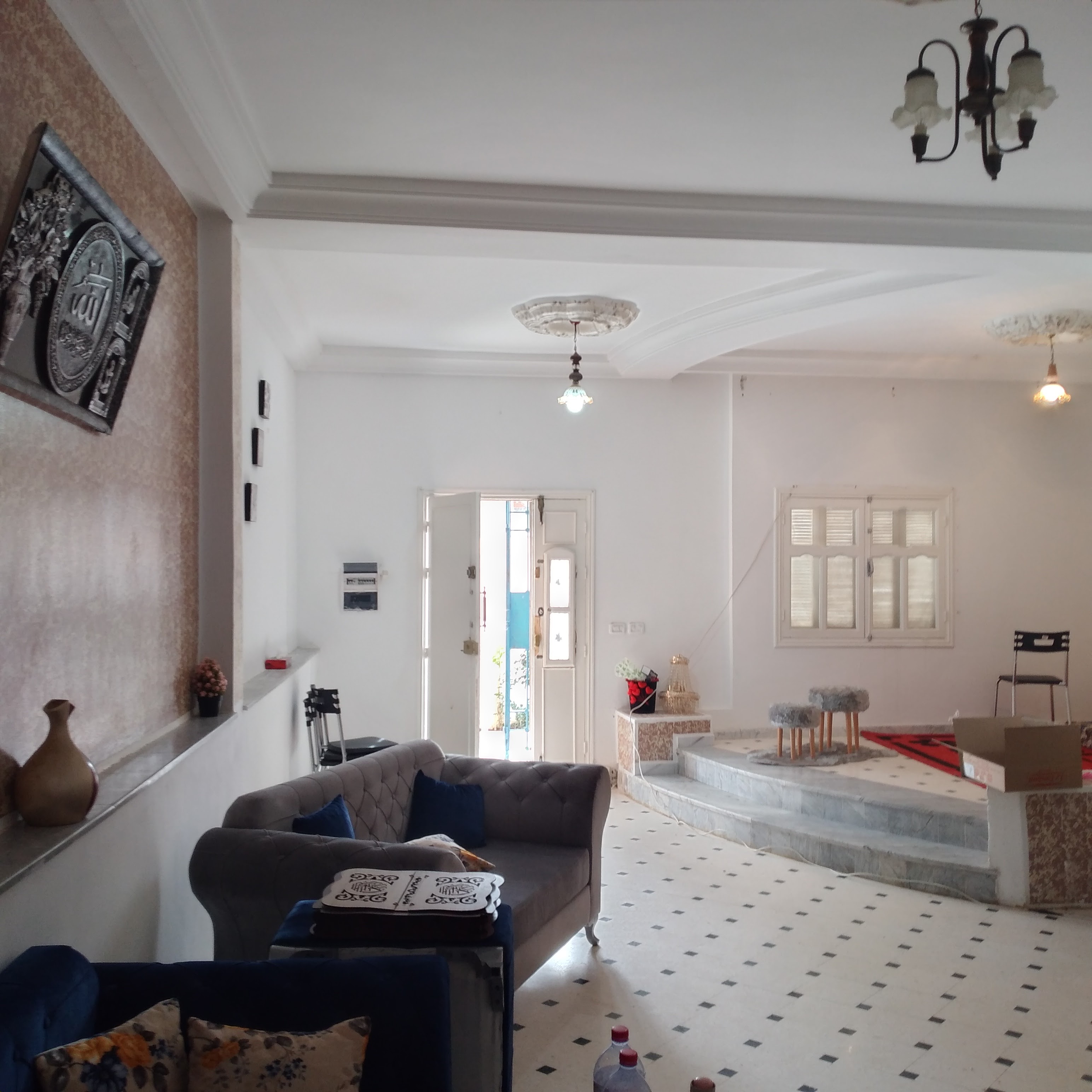 Mnihla Jardins d'el Menzah Location Appart. 3 pices 3ch 2sb  rdc  proche centre comecl jardin menzah2