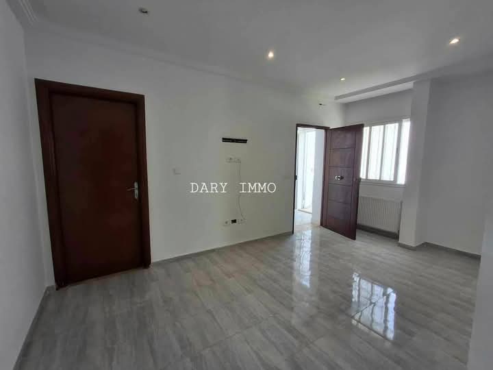 El Menzah El Menzah 9 Location Autre Etage de villa  el menzh9 c