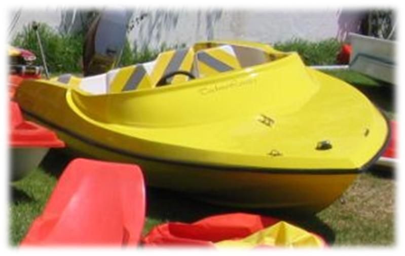 La Soukra Dar Fadhal Bateaux  moteurs Vedette Bateau 5m pour 5 personnes