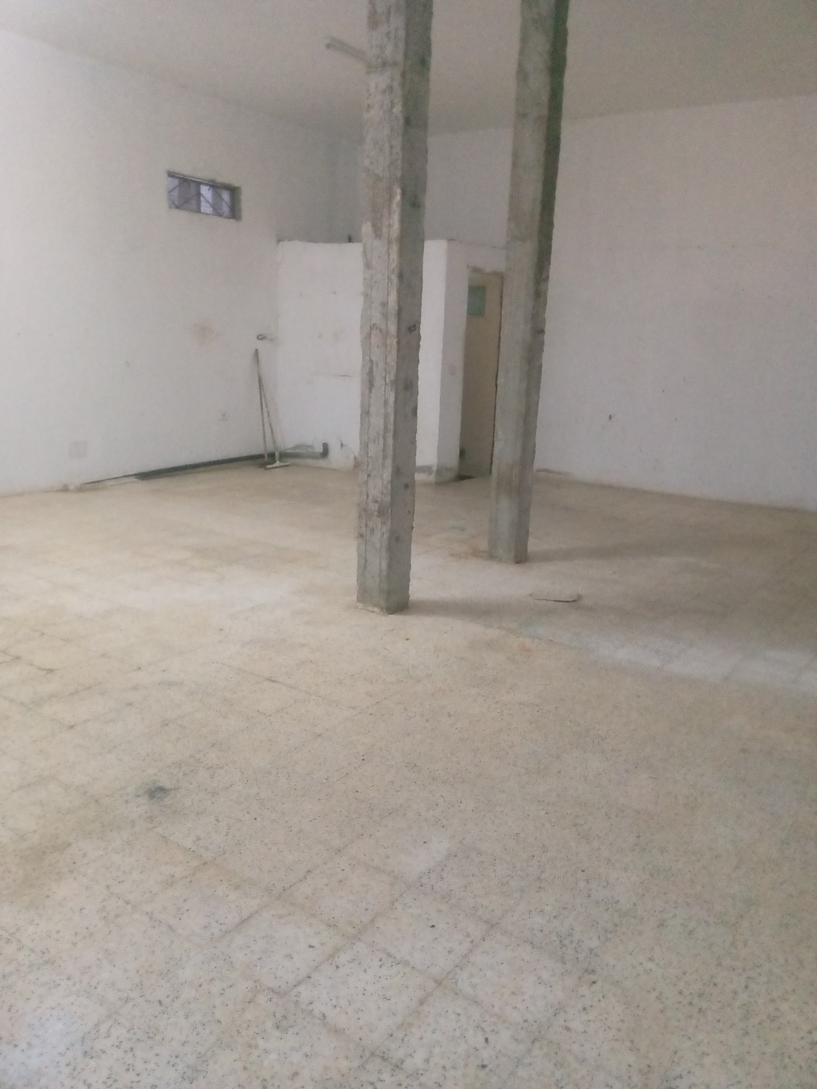 Mnihla Cite Rafaha Location Surfaces Dpt commercial 100 m2