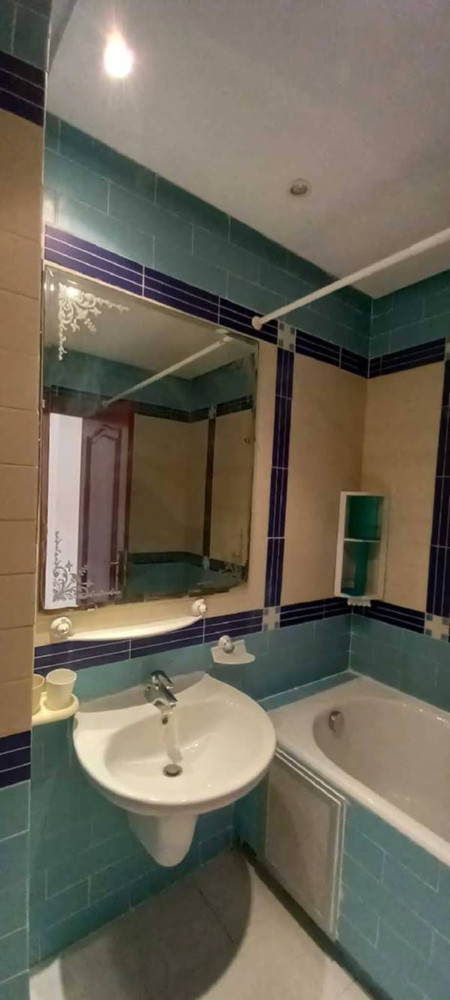 Ariana Ville Riadh Landlous Location Appart. 5 pices+ Riadh el andalous spacieux appartement s3