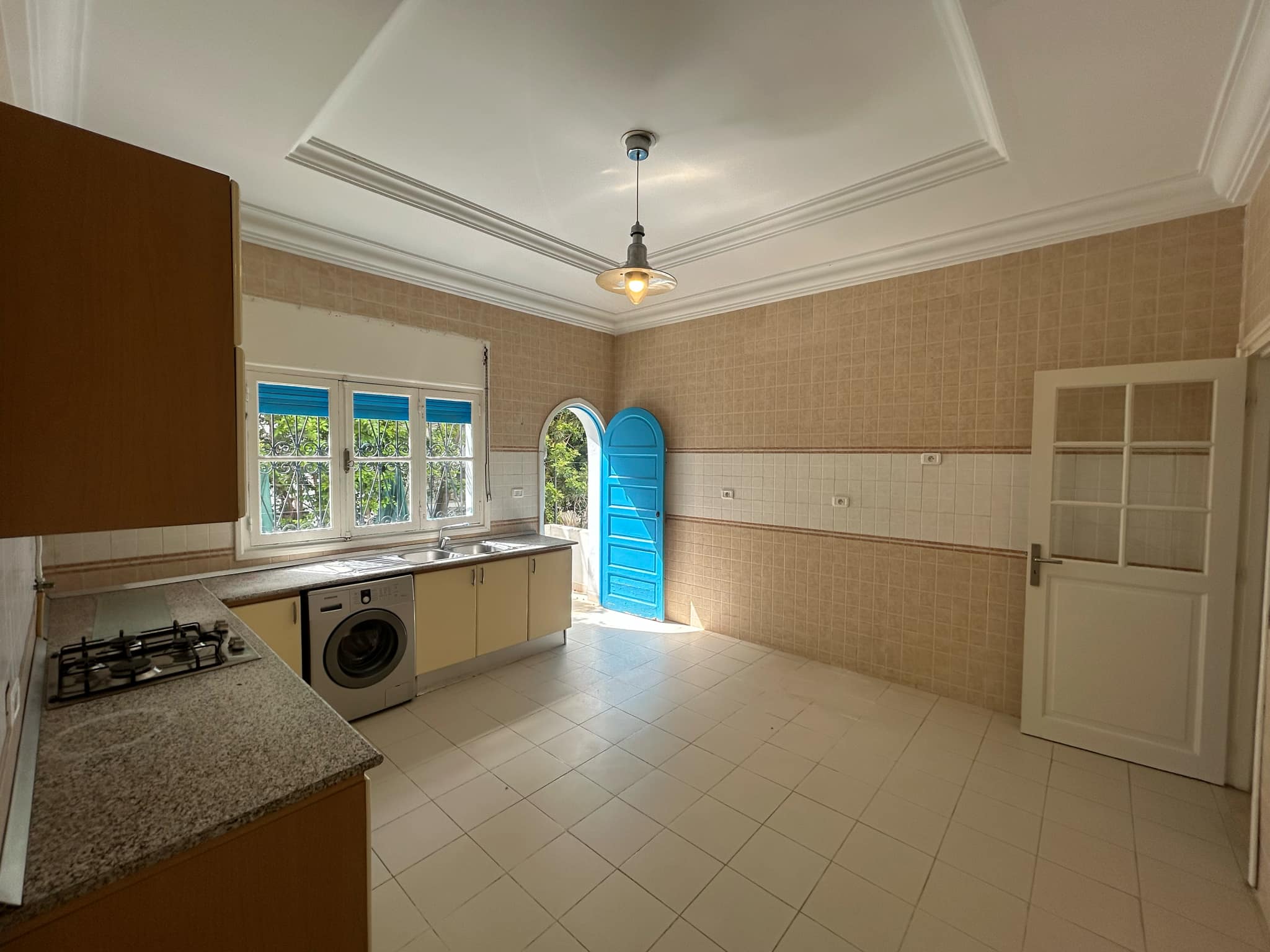 El Menzah Cite El Mahrajene Location Maisons Etage de villa cit mahrajne