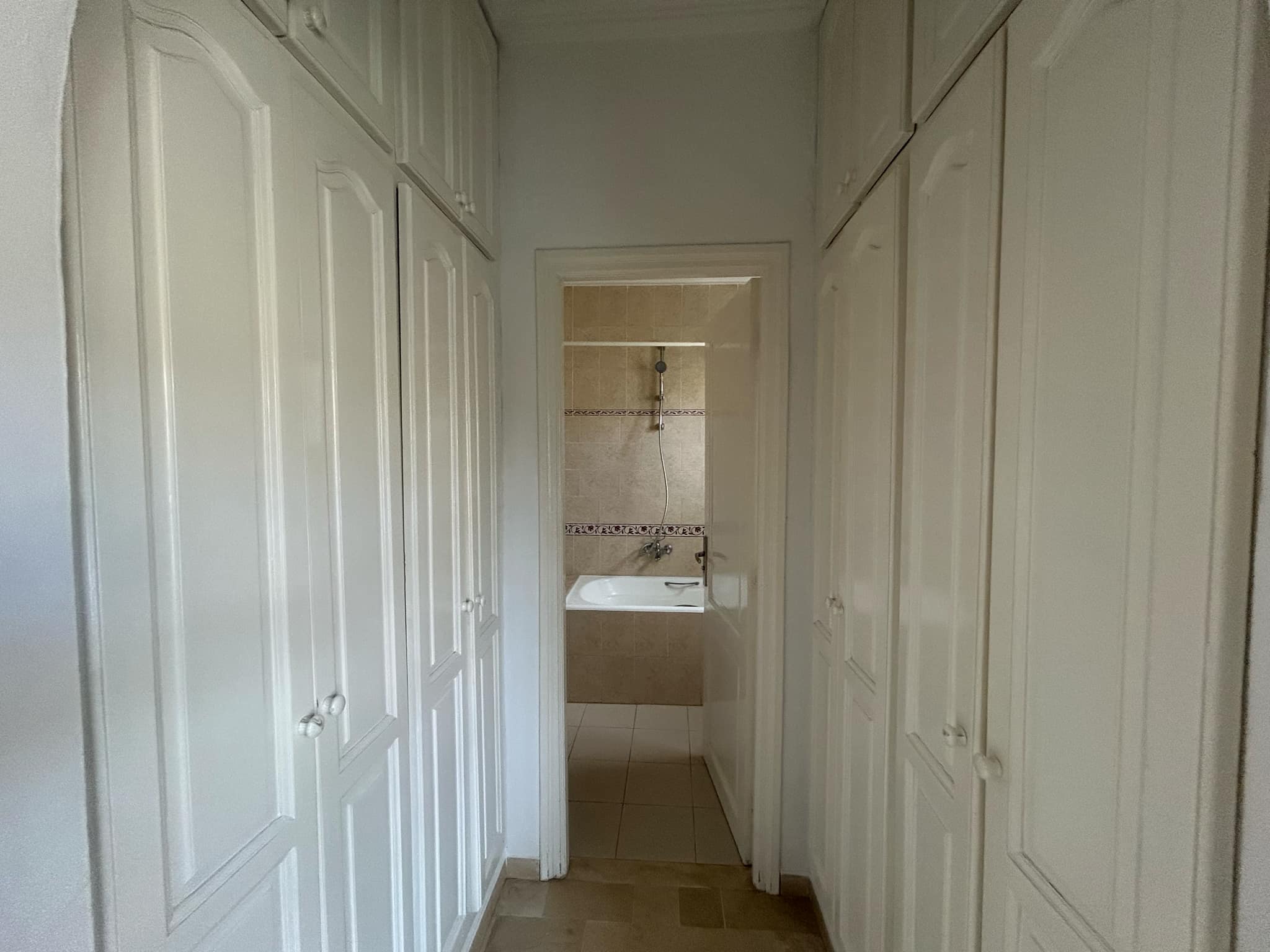 El Menzah Cite El Mahrajene Location Maisons Etage de villa cit mahrajne