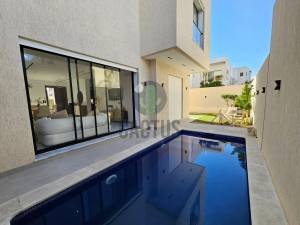 Nabeul Cite Universitaire Vente Maisons   villa de 260m avec piscine ref526a
