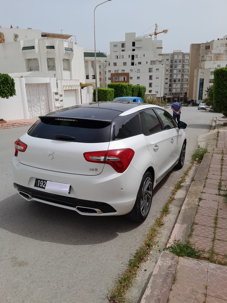 Mnihla Cite Ennasr Citroen DS5 Voiture ds5 de collection