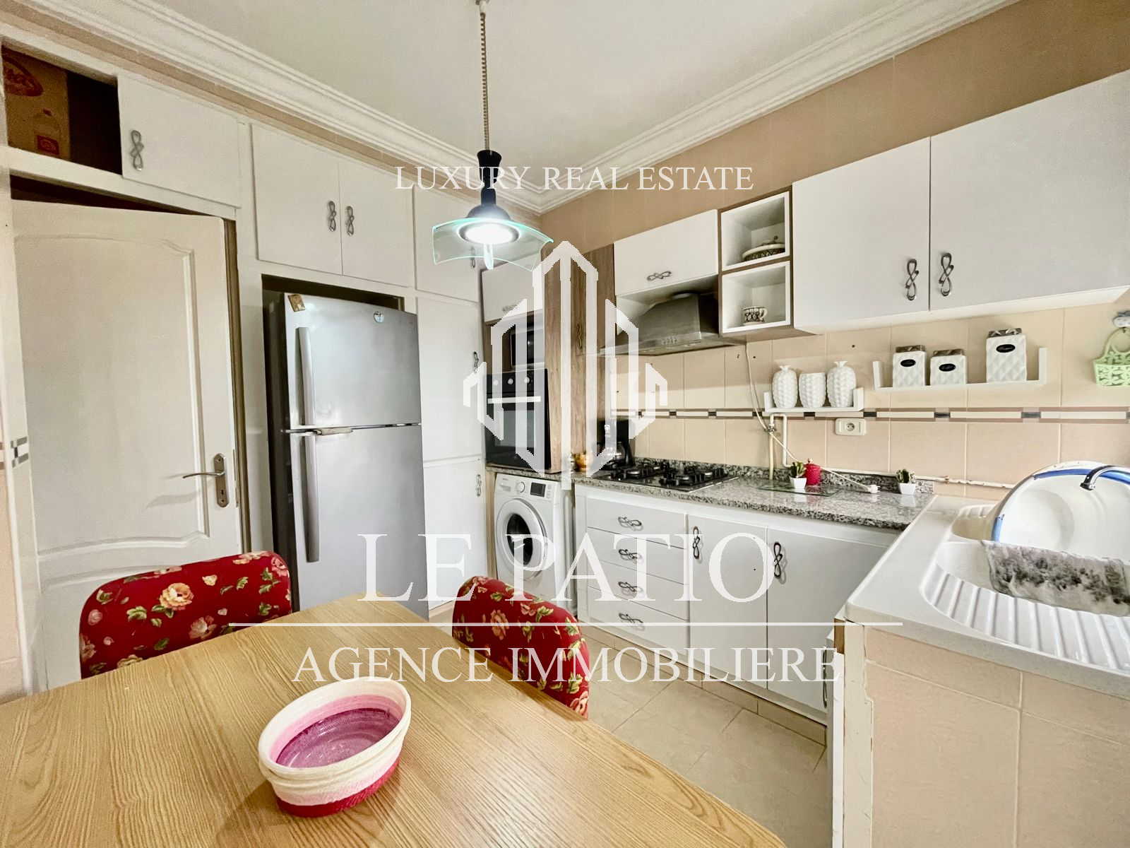 La Marsa Sidi Daoud Location Appart. 3 pices Etage de villa s2 meubl  la marsa sidi daoued