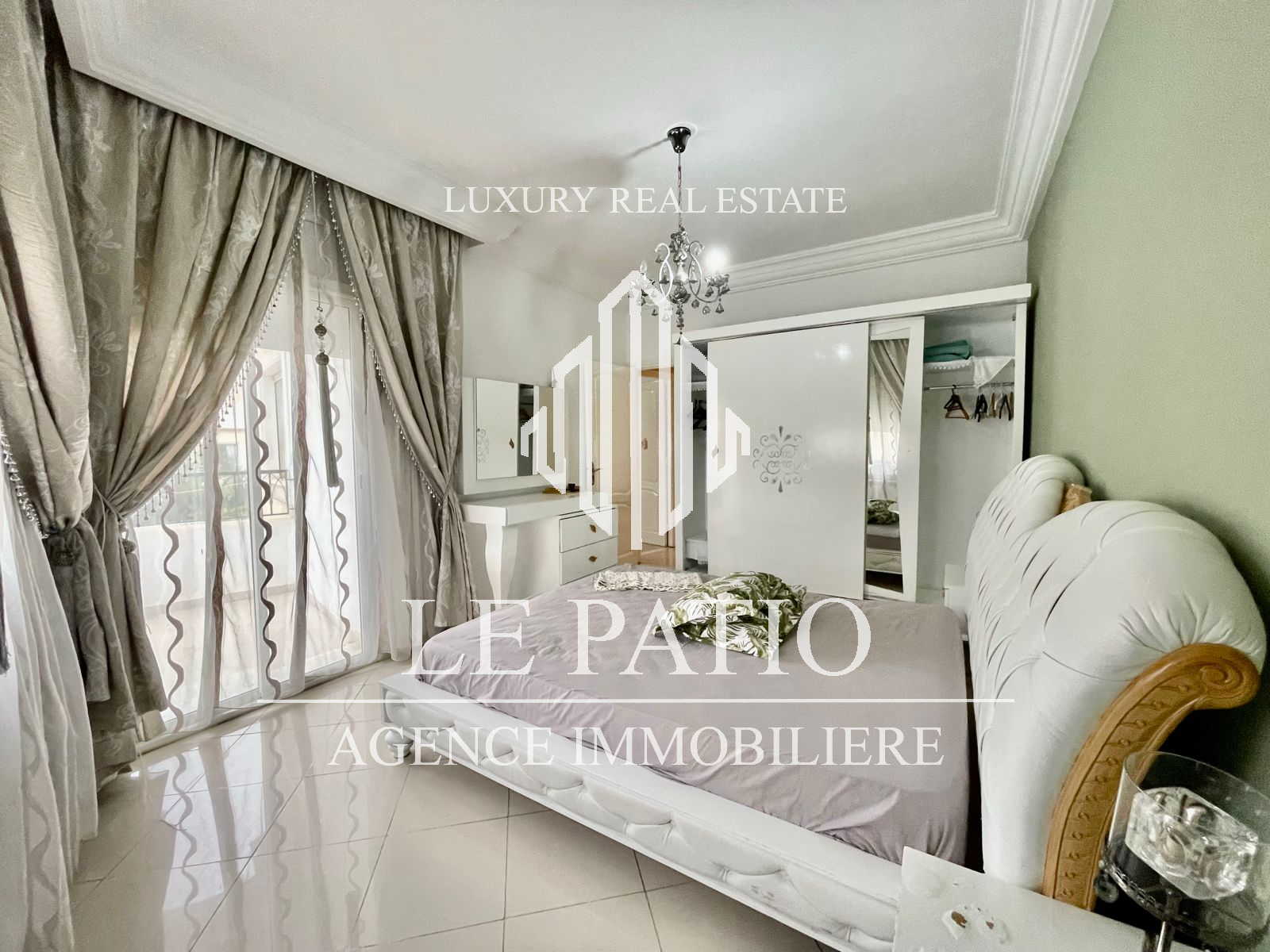 La Marsa Sidi Daoud Location Appart. 3 pices Etage de villa s2 meubl  la marsa sidi daoued