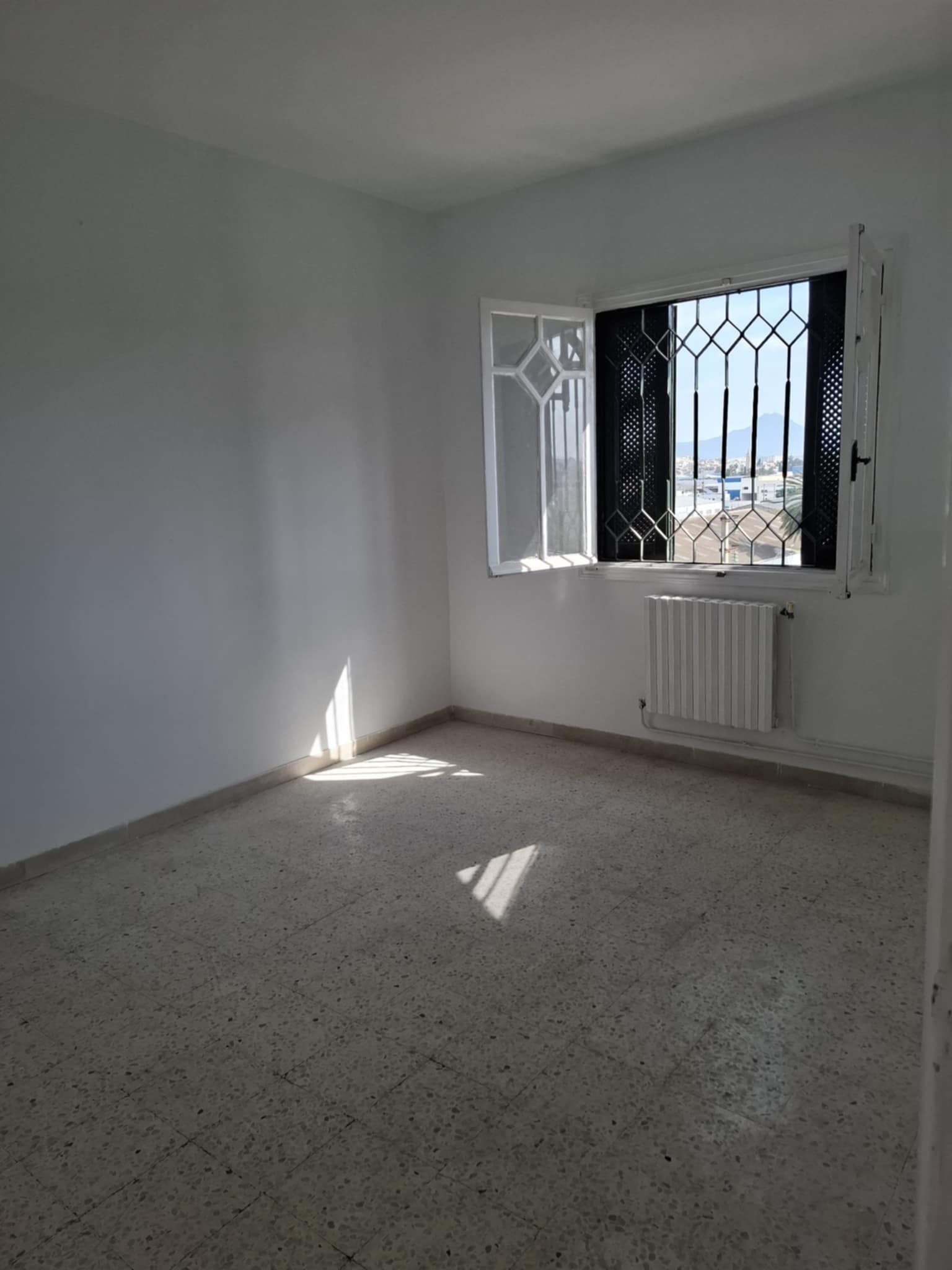 Ben Arous Ben Arous Location Appart. 4 pices Appartement lumineux