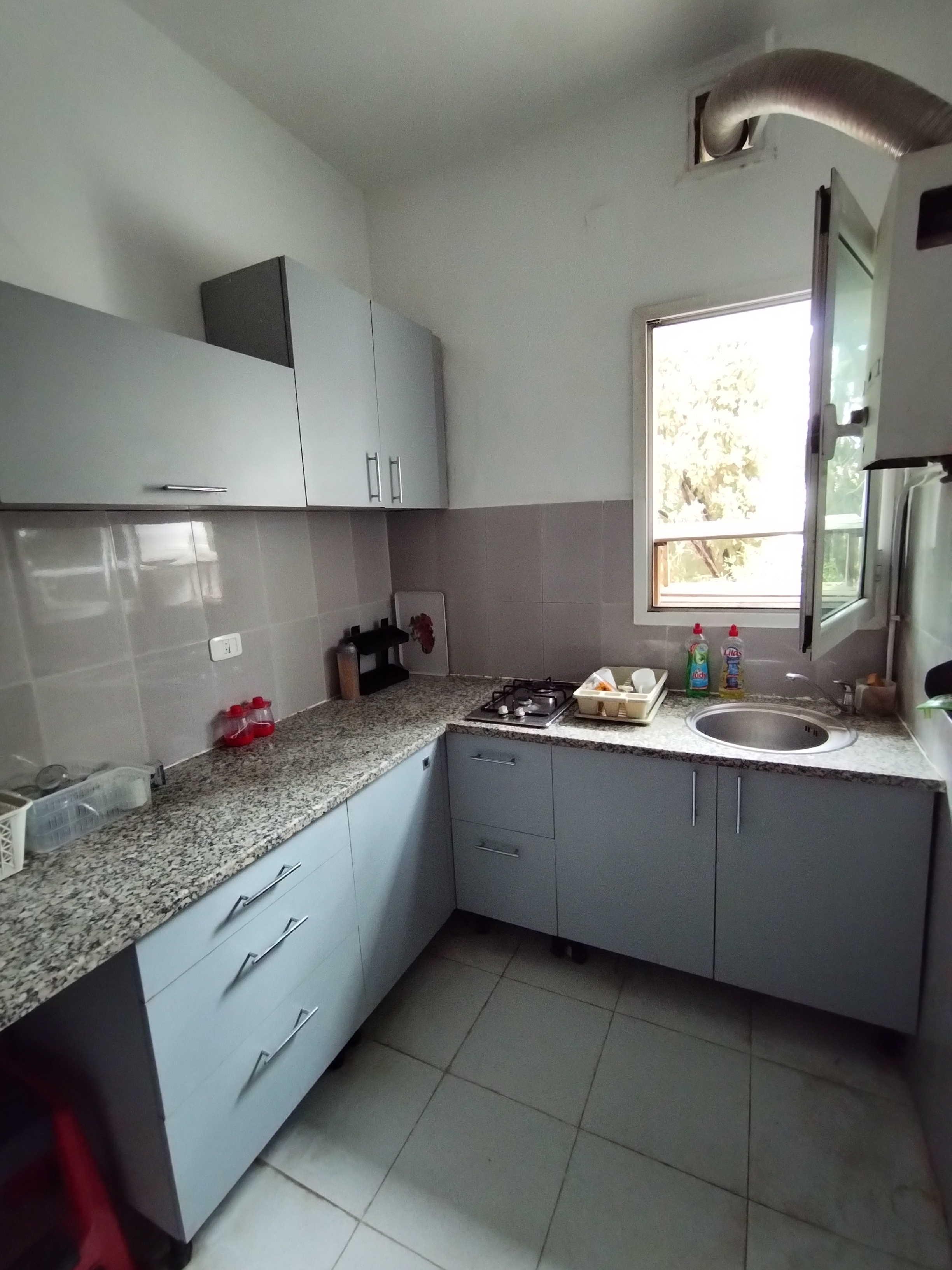 El Menzah El Menzah 1 Location Appart. 2 pices Studio meubl menzah 1