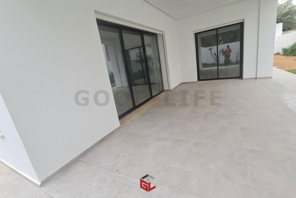 El Menzah El Menzah 4 Location Appart. 5 pices+ S4 avec jardin et chambre de service  menzah 4