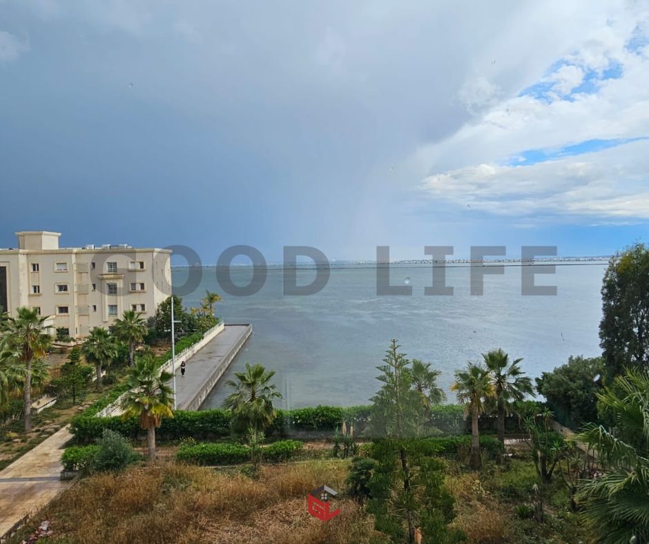La Marsa Berge Du Lac Location Appart. 4 pices S3 meubl au lac 1  partir du 1er aout