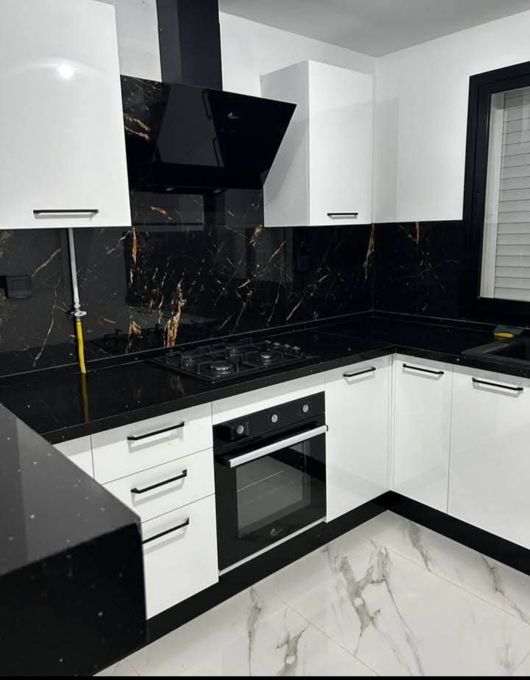 Ain Zaghouan Ain Zaghouan Location Appart. 2 pices S1 haut standing a l'aouina