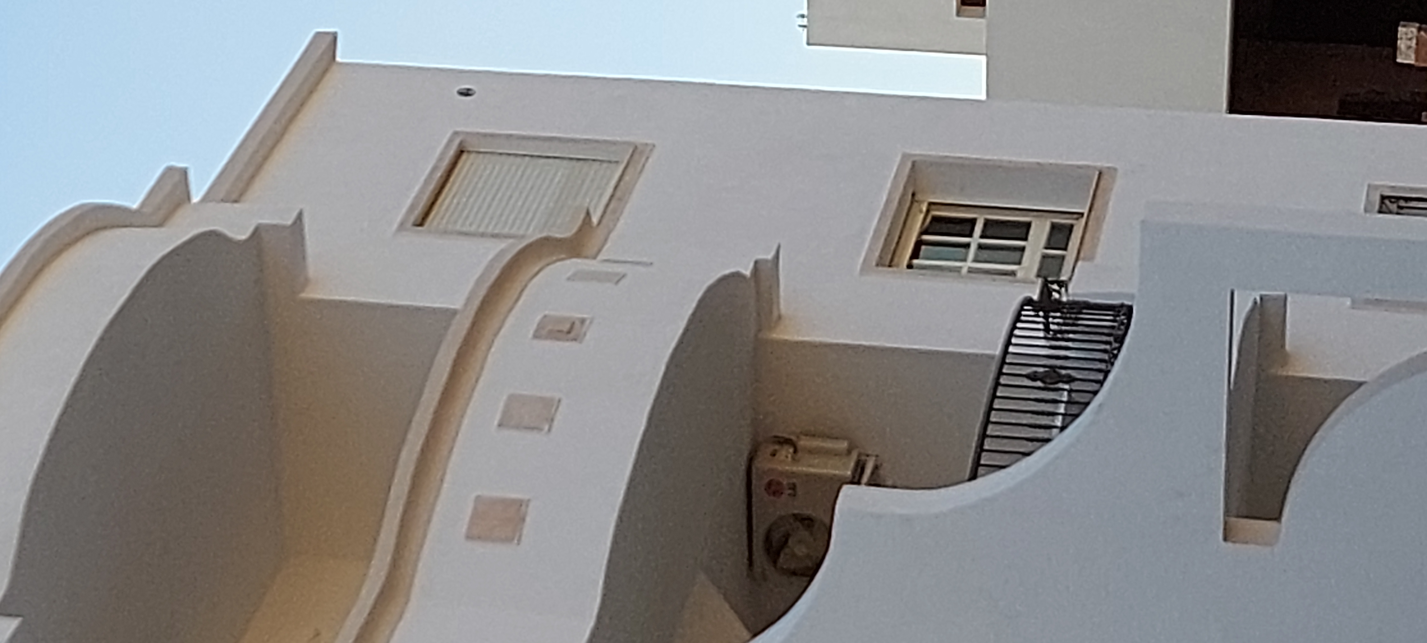 El Menzah El Manar 1 Location Appart. 4 pices Etage villa manar1