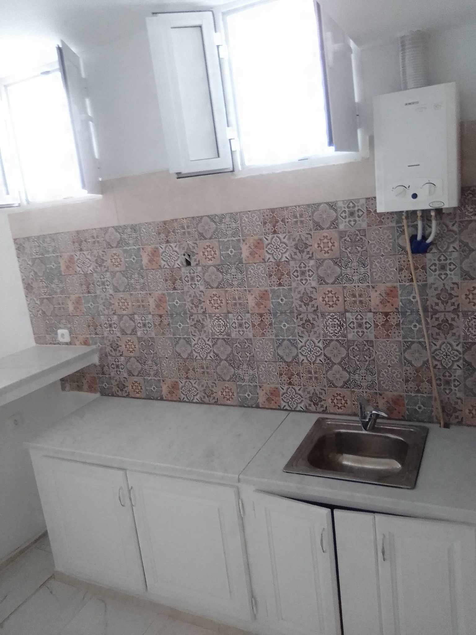 Ezzouhour (Tunis) Cite Essomrane Location Autre Belle studio