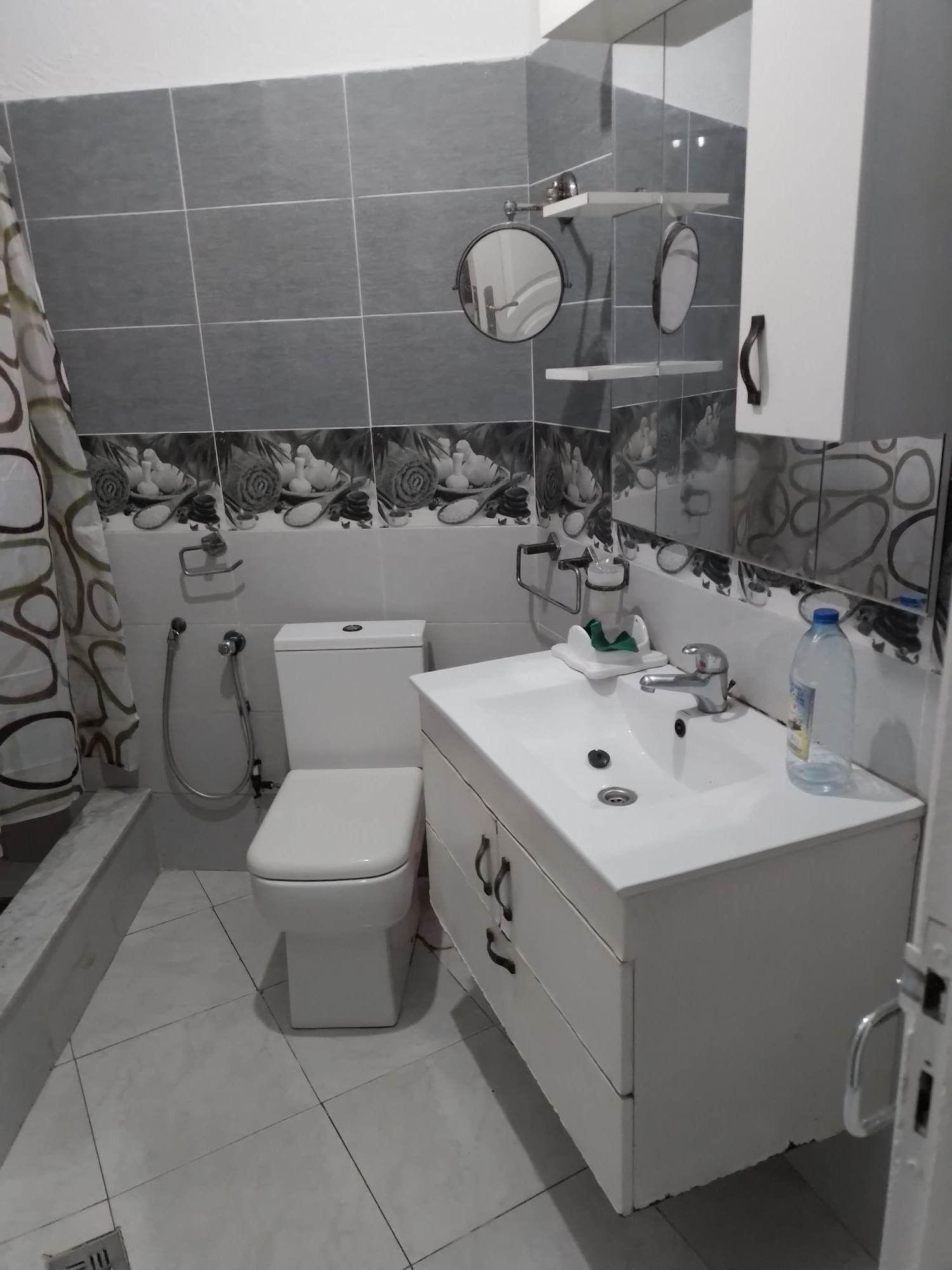 La Soukra Borj Louzir Location Appart. 1 pice S plus 1 rcemment construit
