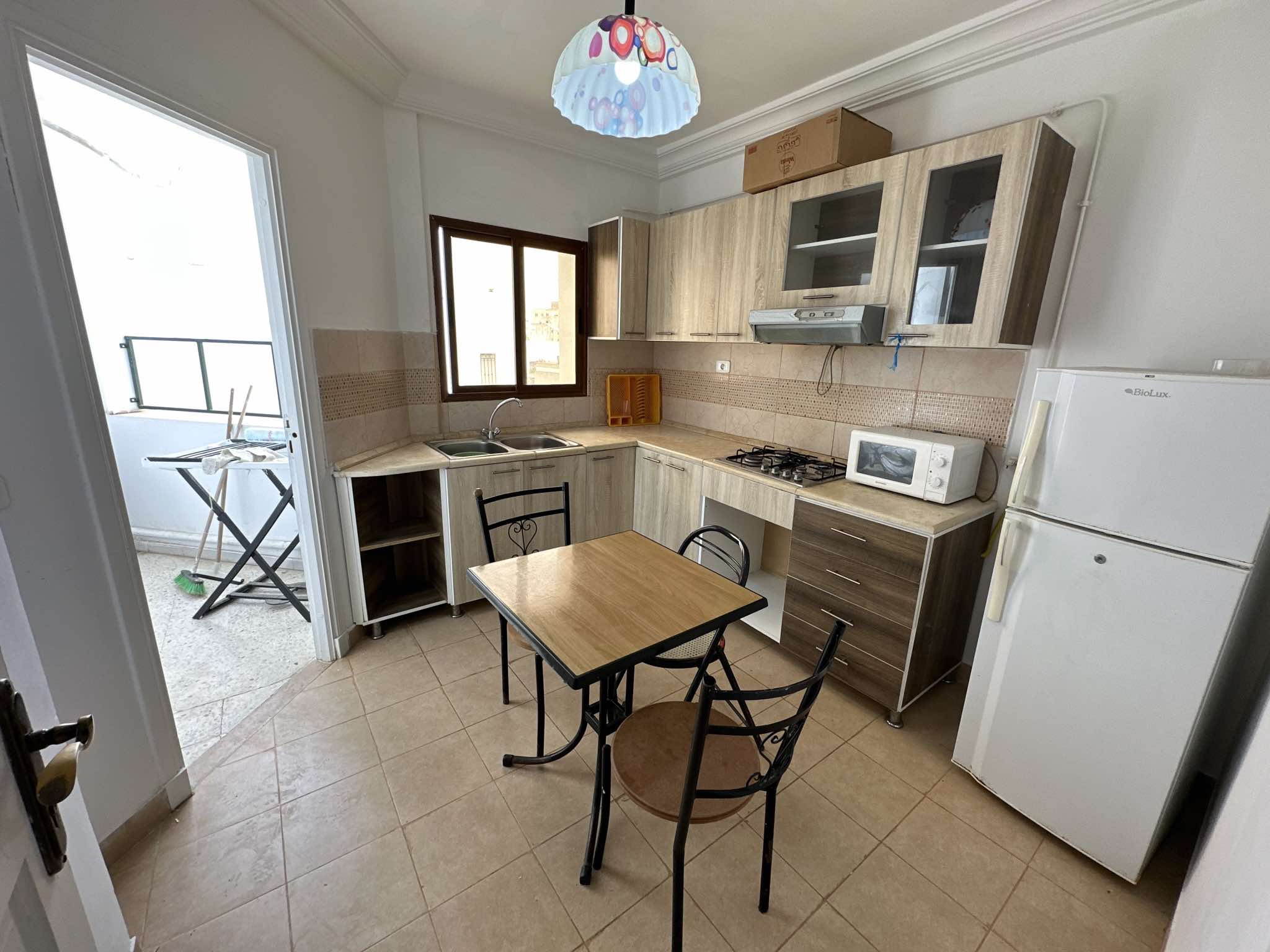 Ariana Ville Cite Ennasr 2 Location Appart. 3 pices Appart s2 meubl  ennassr 2