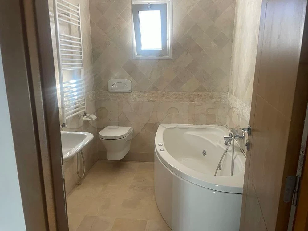 El Menzah El Menzah 1 Location Maisons Villa jumele s6 avec jardin  menzah 1